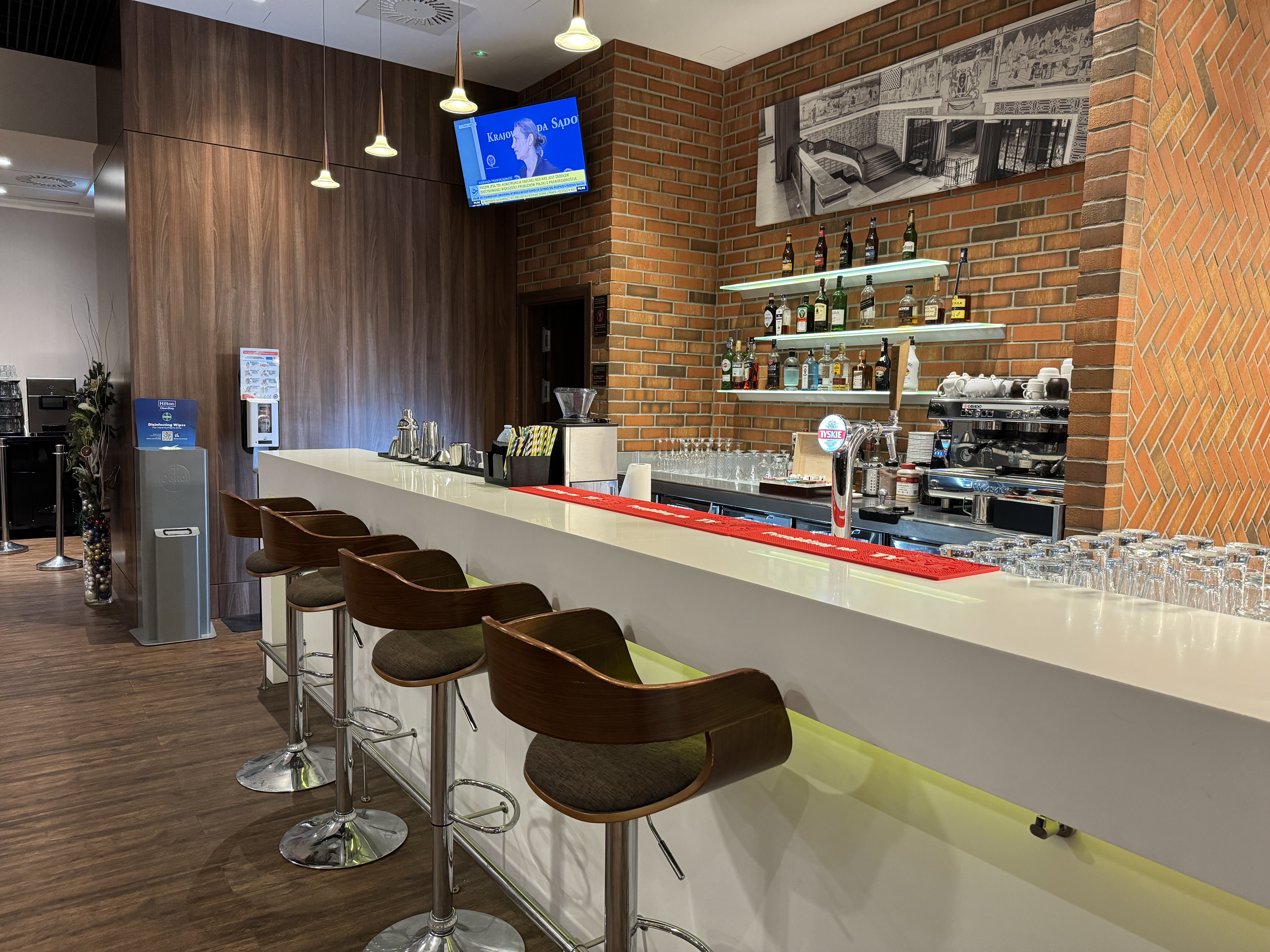 Hampton by Hilton Gdansk Old Town bar Hampton by Hilton Gdansk Old Town bar
