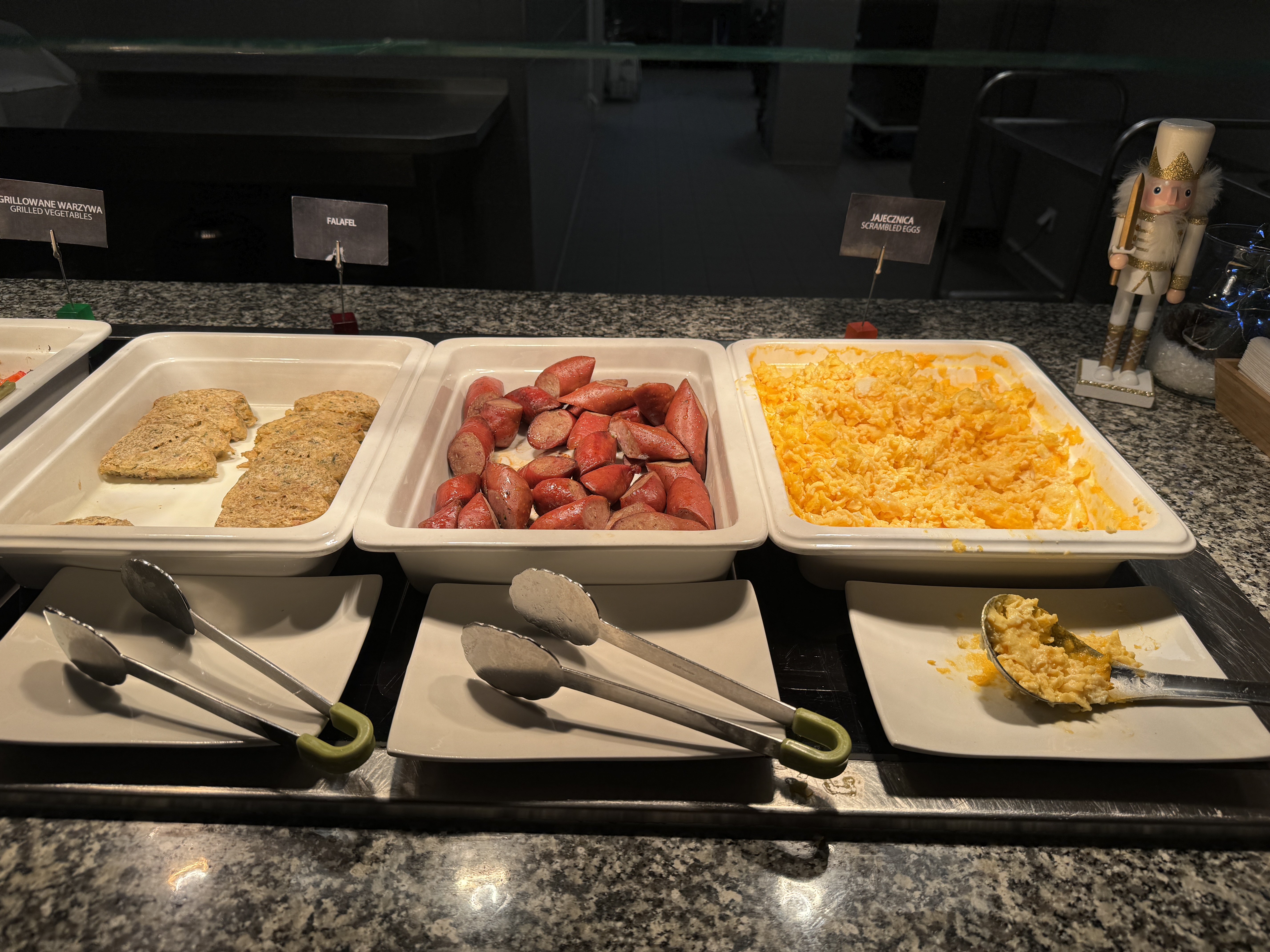 Hampton by Hilton Gdansk Old Town breakfast hot items right Hampton by Hilton Gdansk Old Town breakfast hot items right