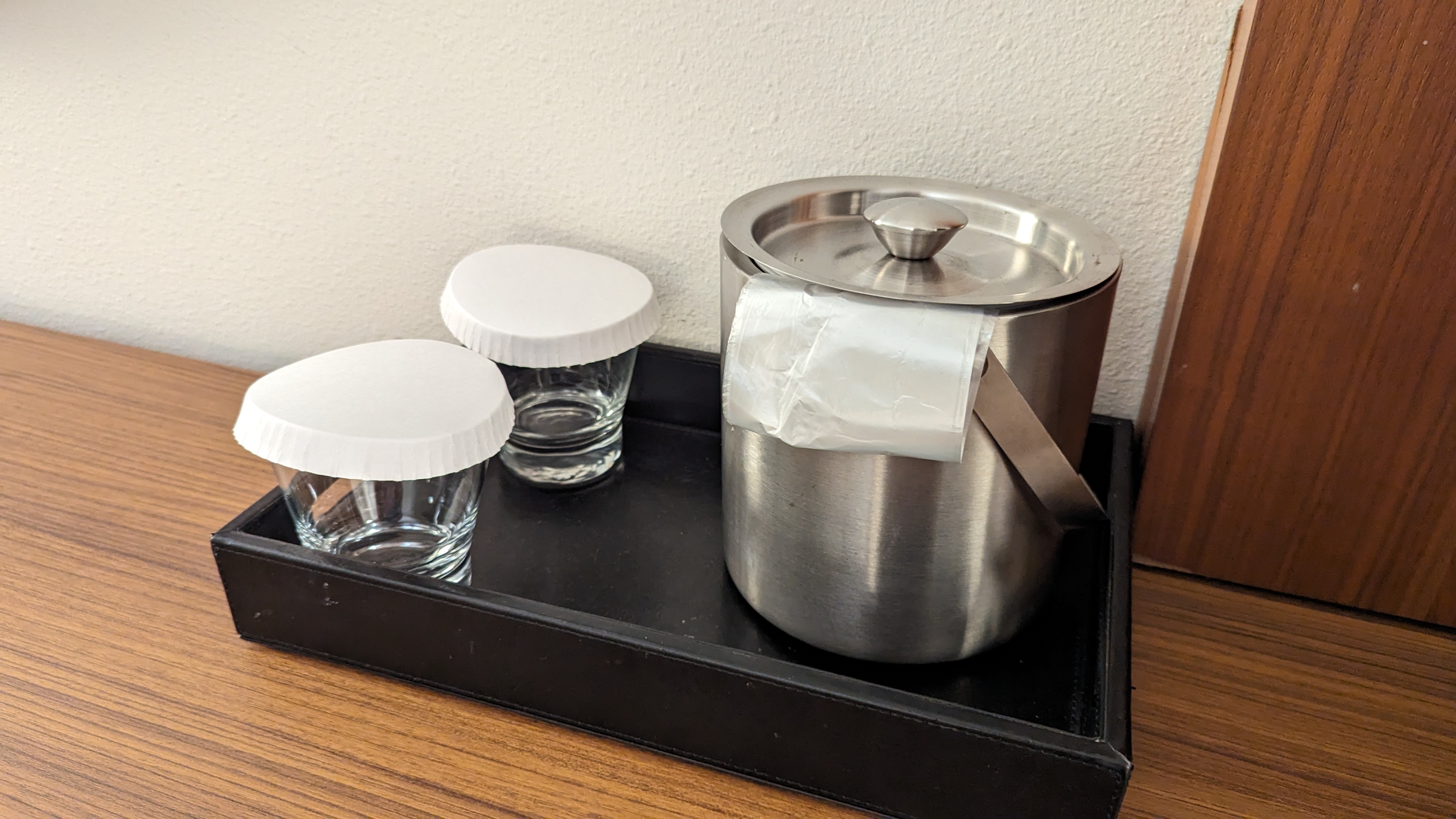 Hilton Pensacola Beach guestroom ice bucket