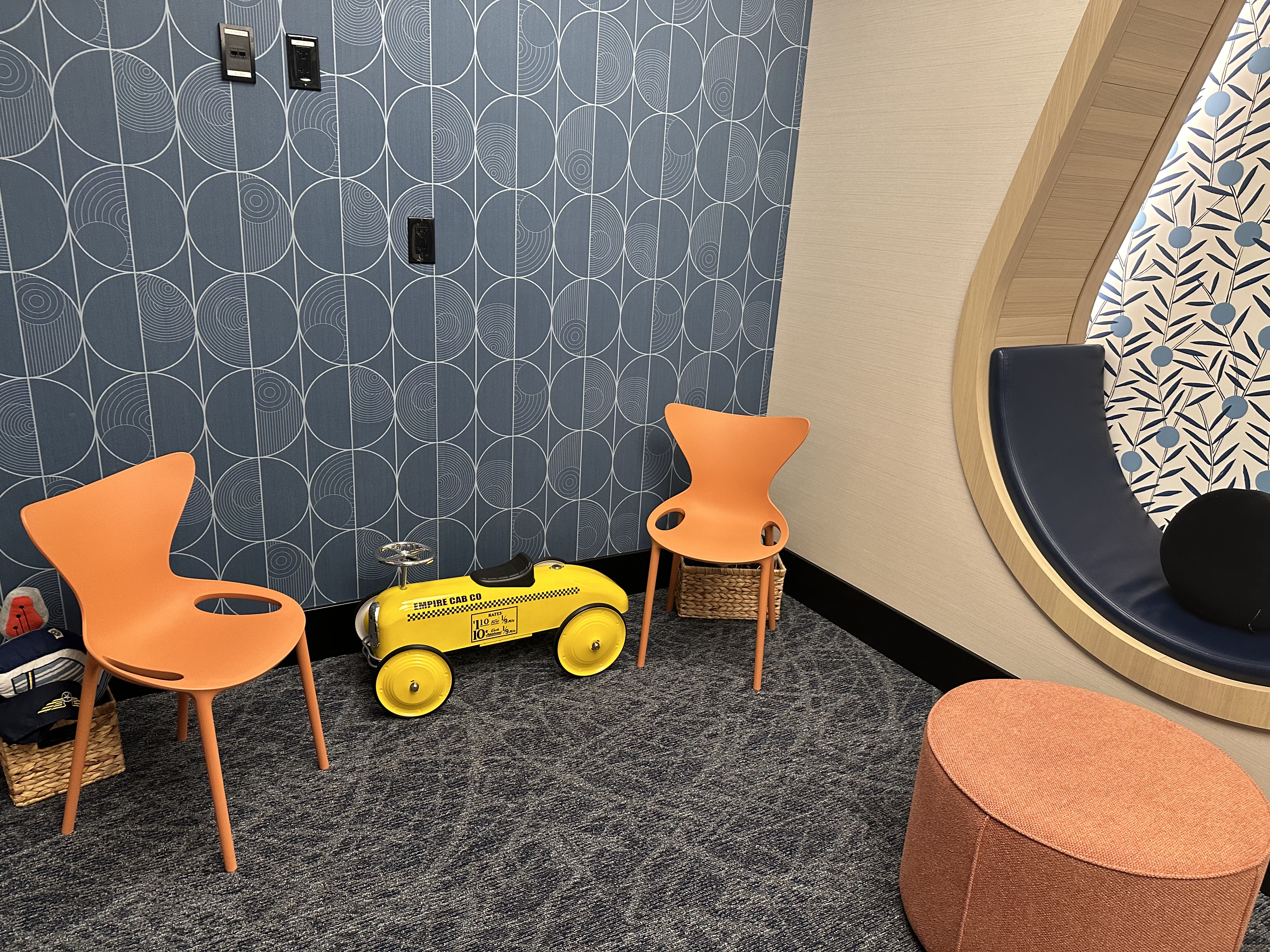 Chase Sapphire Lounge LGA Family Area