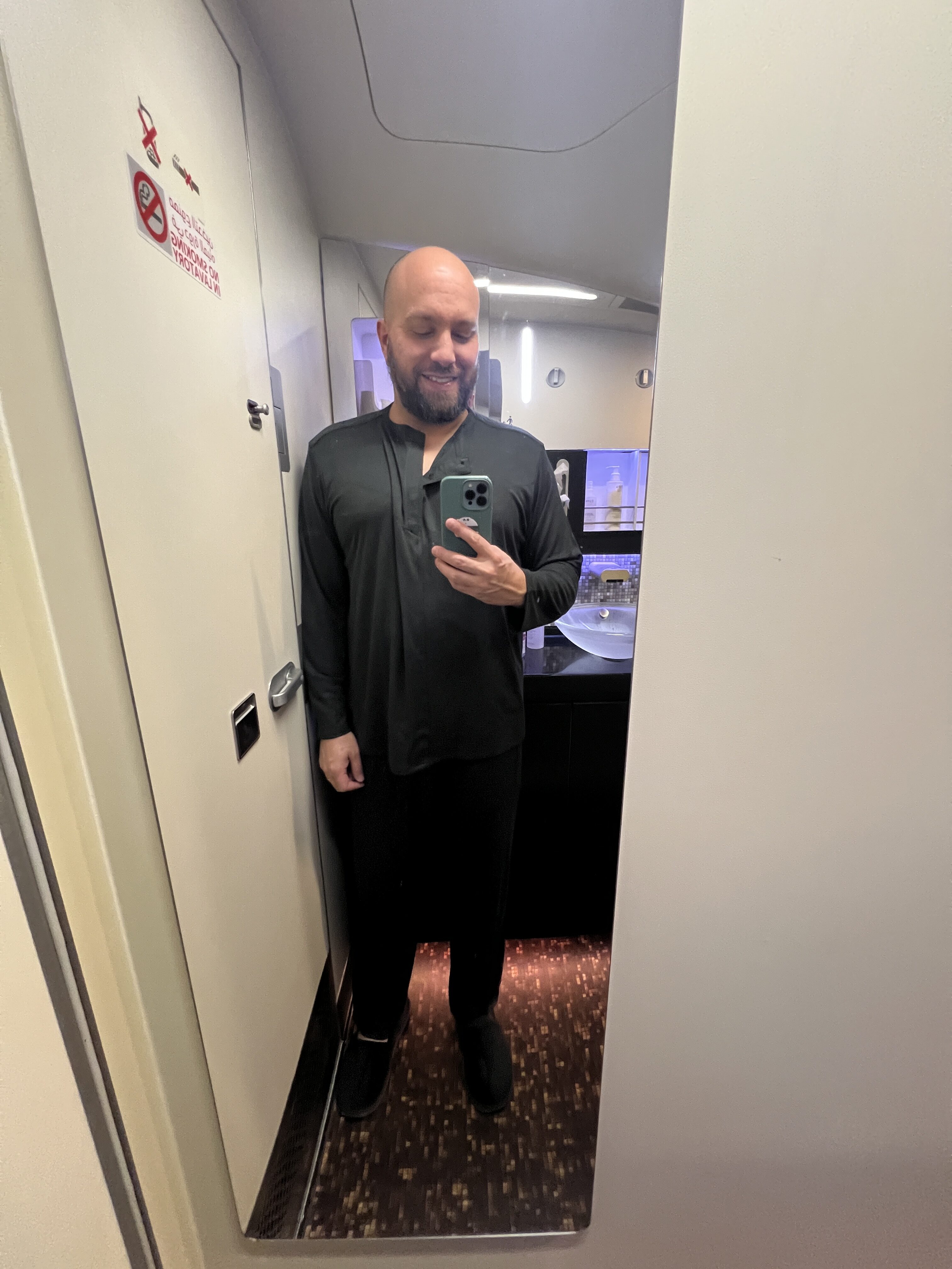 Etihad First Class A380 Pajamas Mirror Etihad First Class A380 Pajamas Mirror
