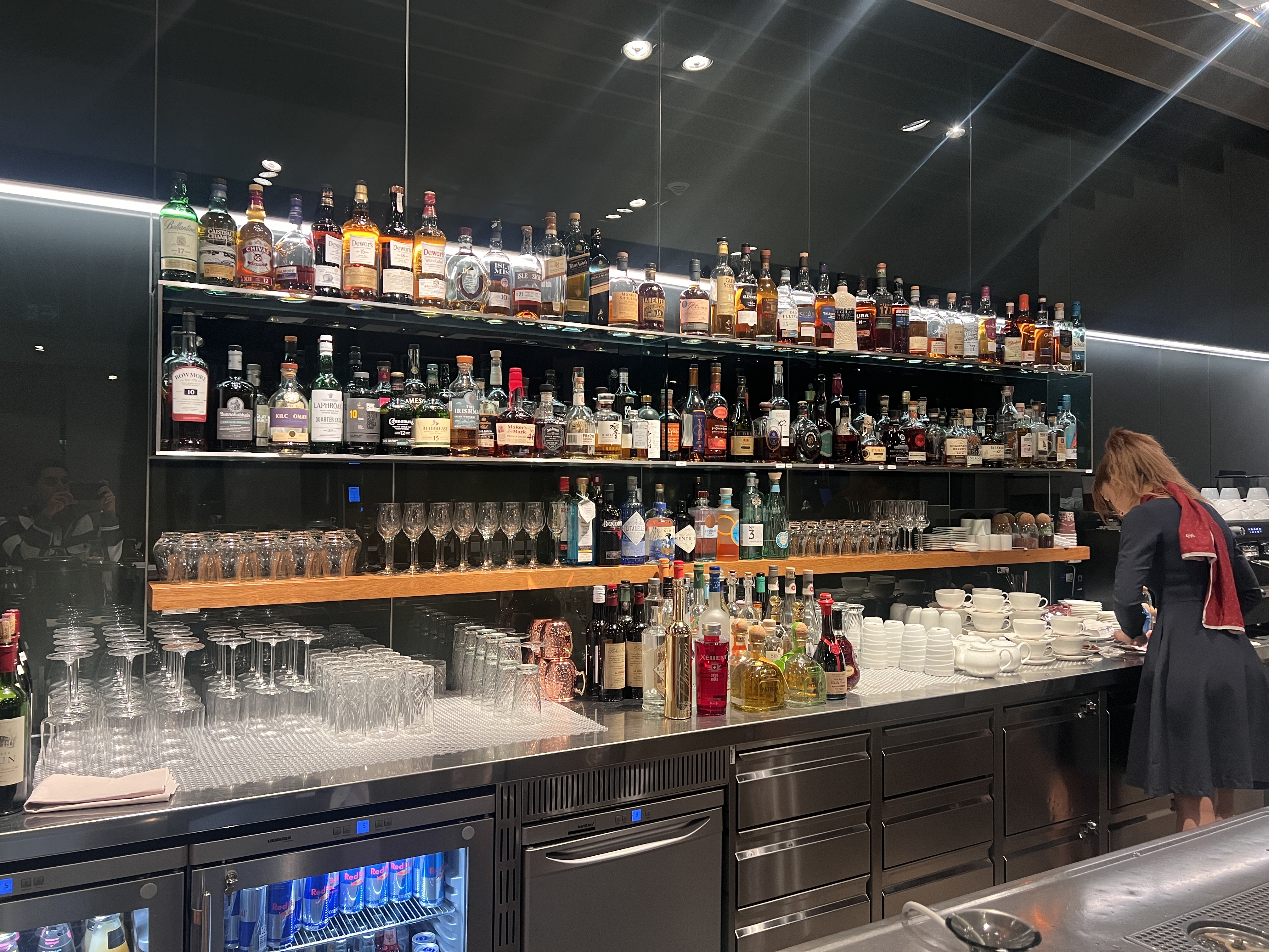 LH First Class Terminal Frankfurt bar