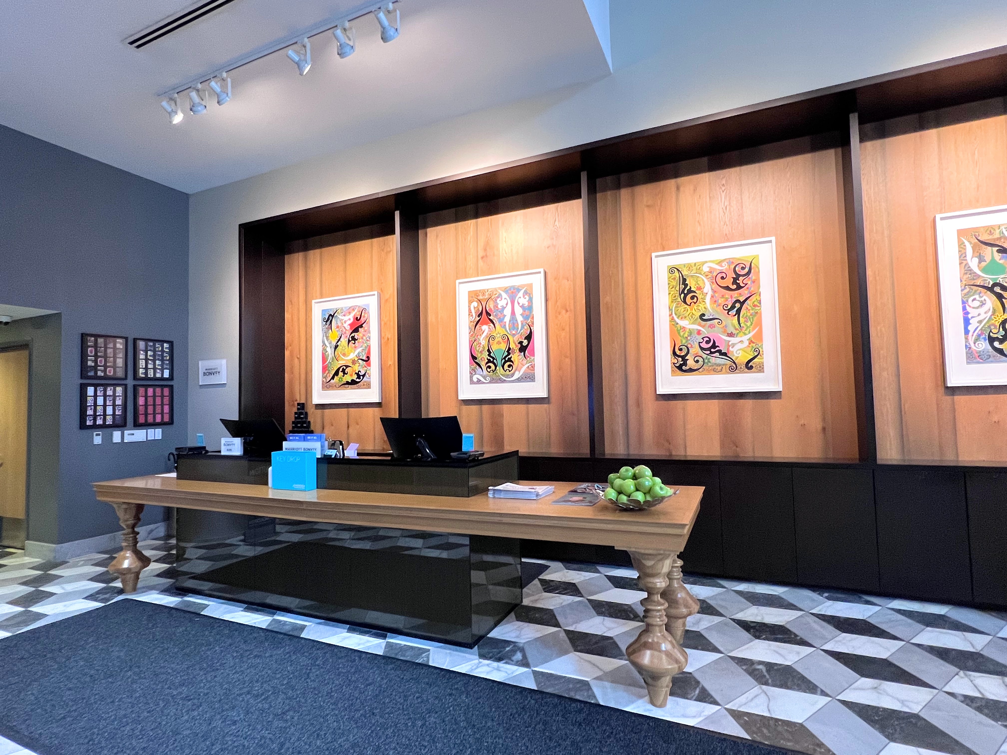 Le Meridien Columbus The Joseph check in desk