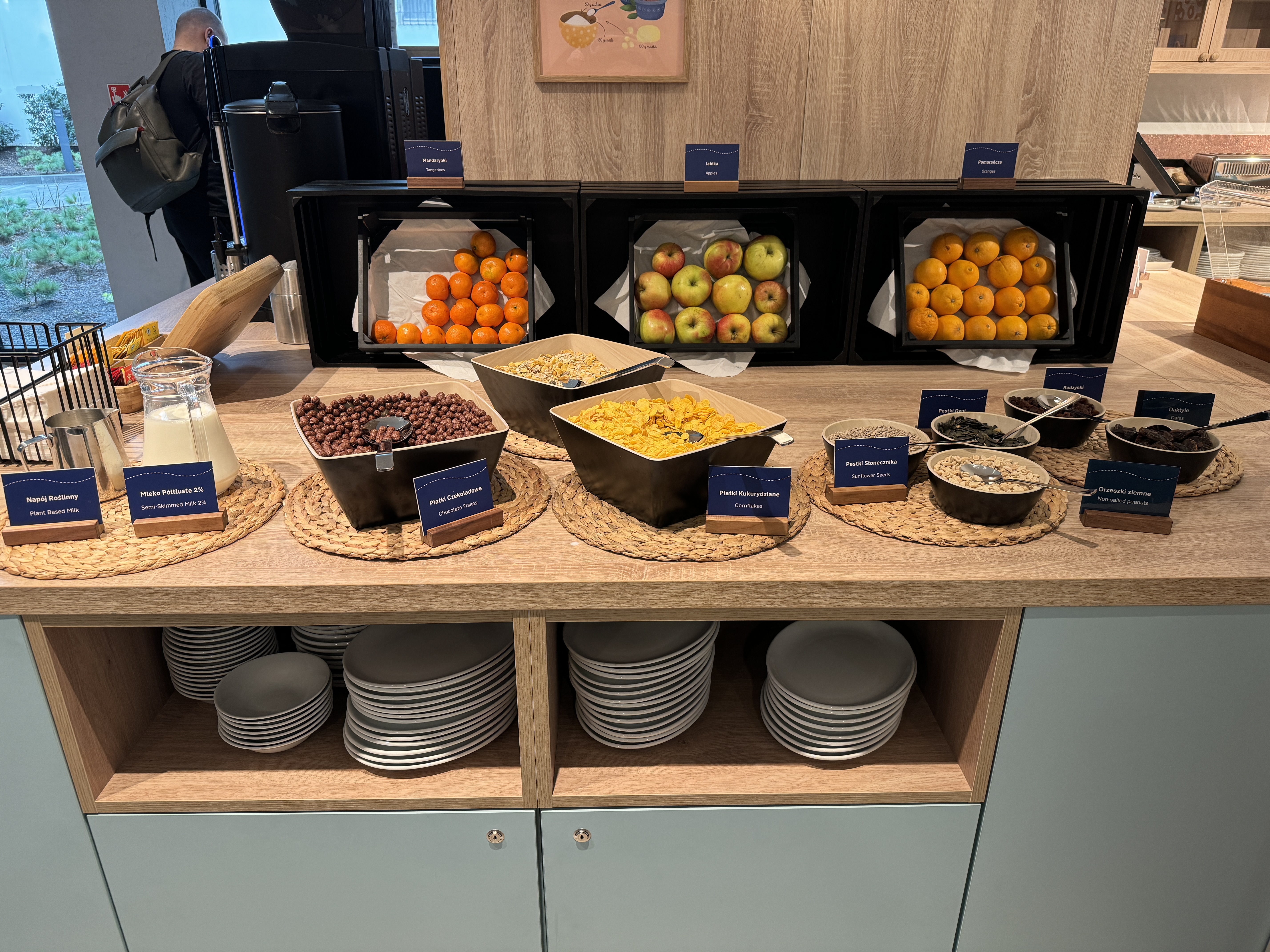 MEININGER Krakow Centrum breakfast cereal fruit MEININGER Krakow Centrum breakfast cereal fruit