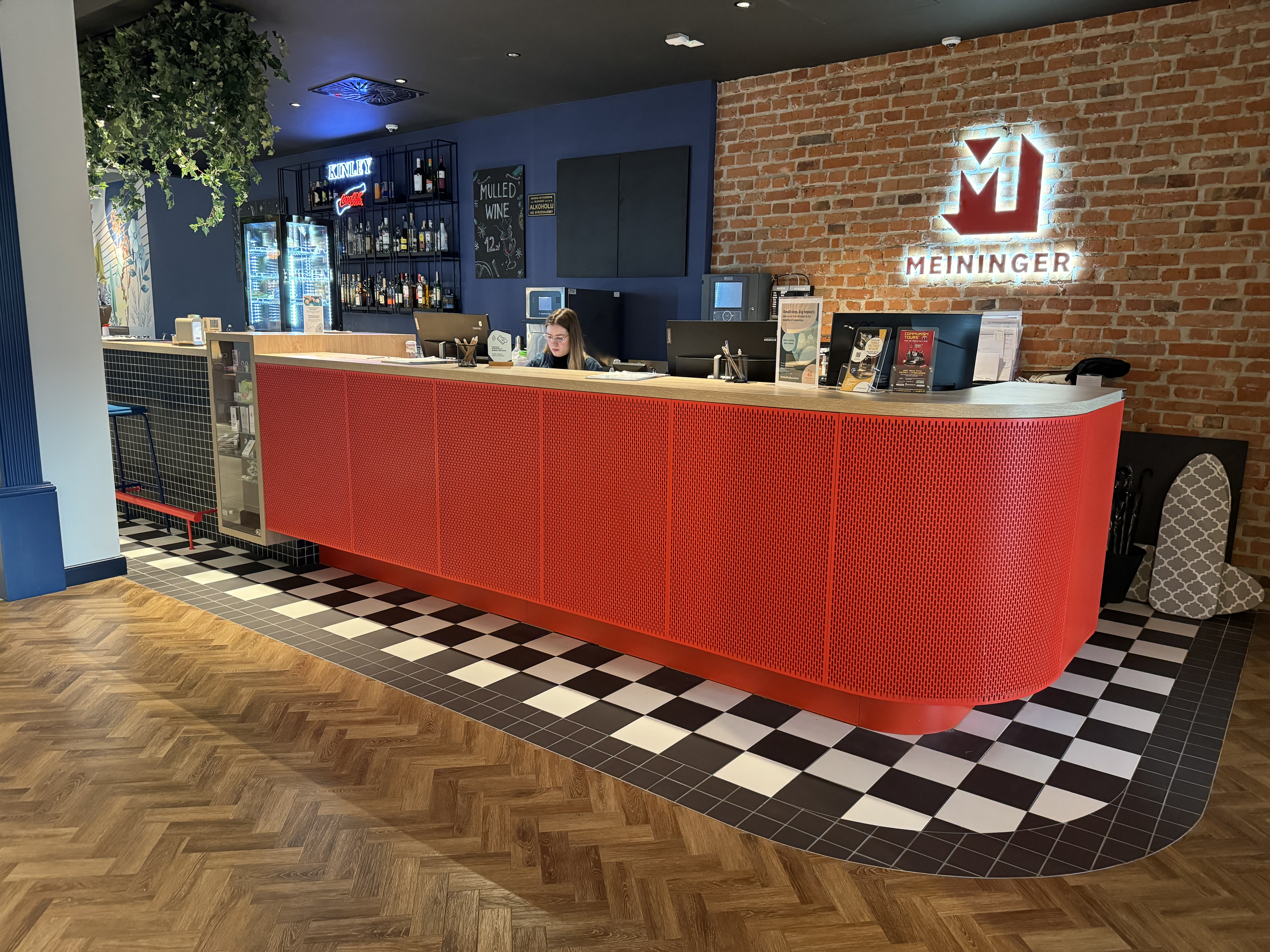 MEININGER Krakow Centrum front desk MEININGER Krakow Centrum front desk