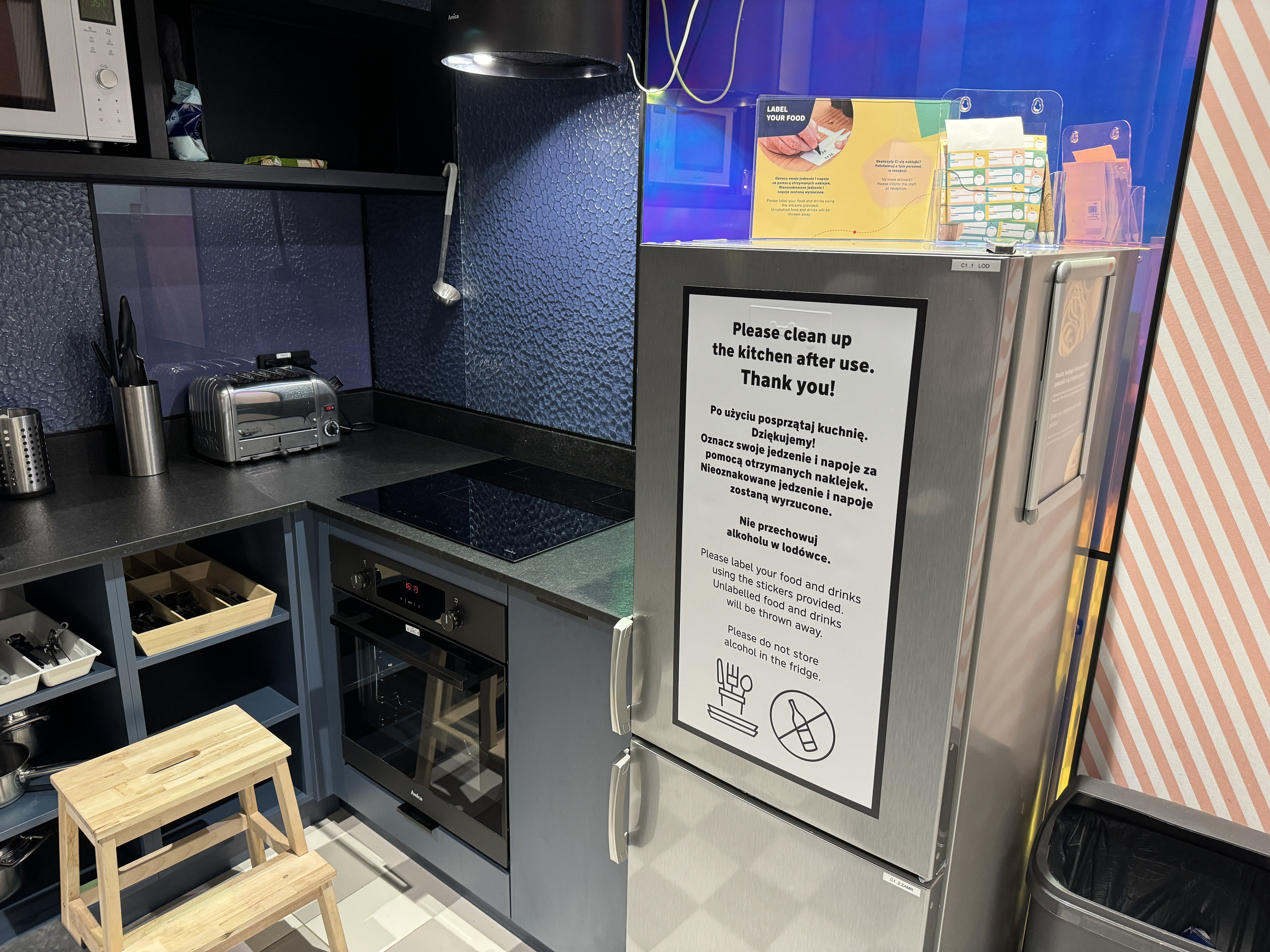 MEININGER Krakow Centrum kitchen fridge MEININGER Krakow Centrum kitchen fridge