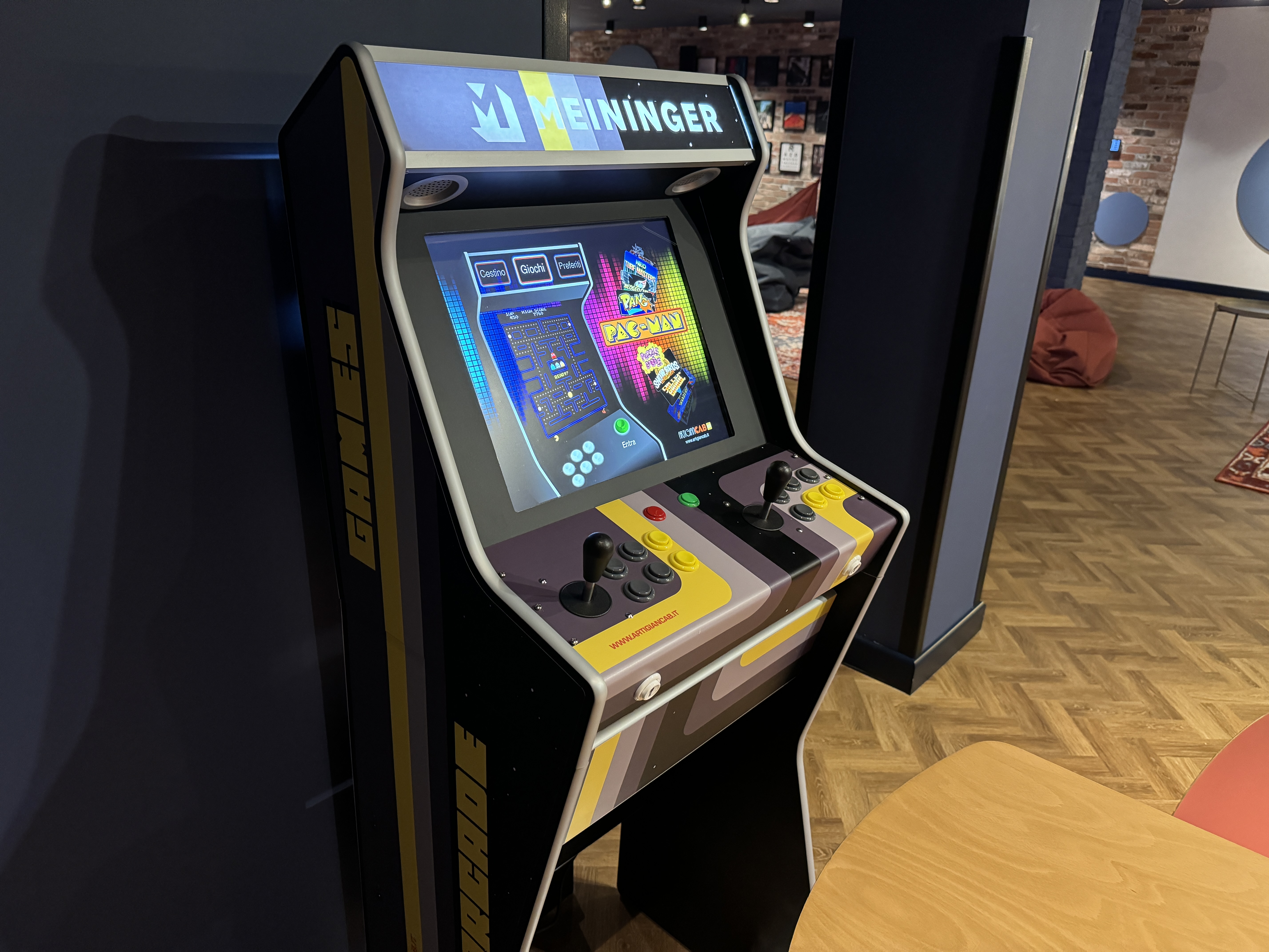 MEININGER Krakow Centrum social room video game MEININGER Krakow Centrum social room video game