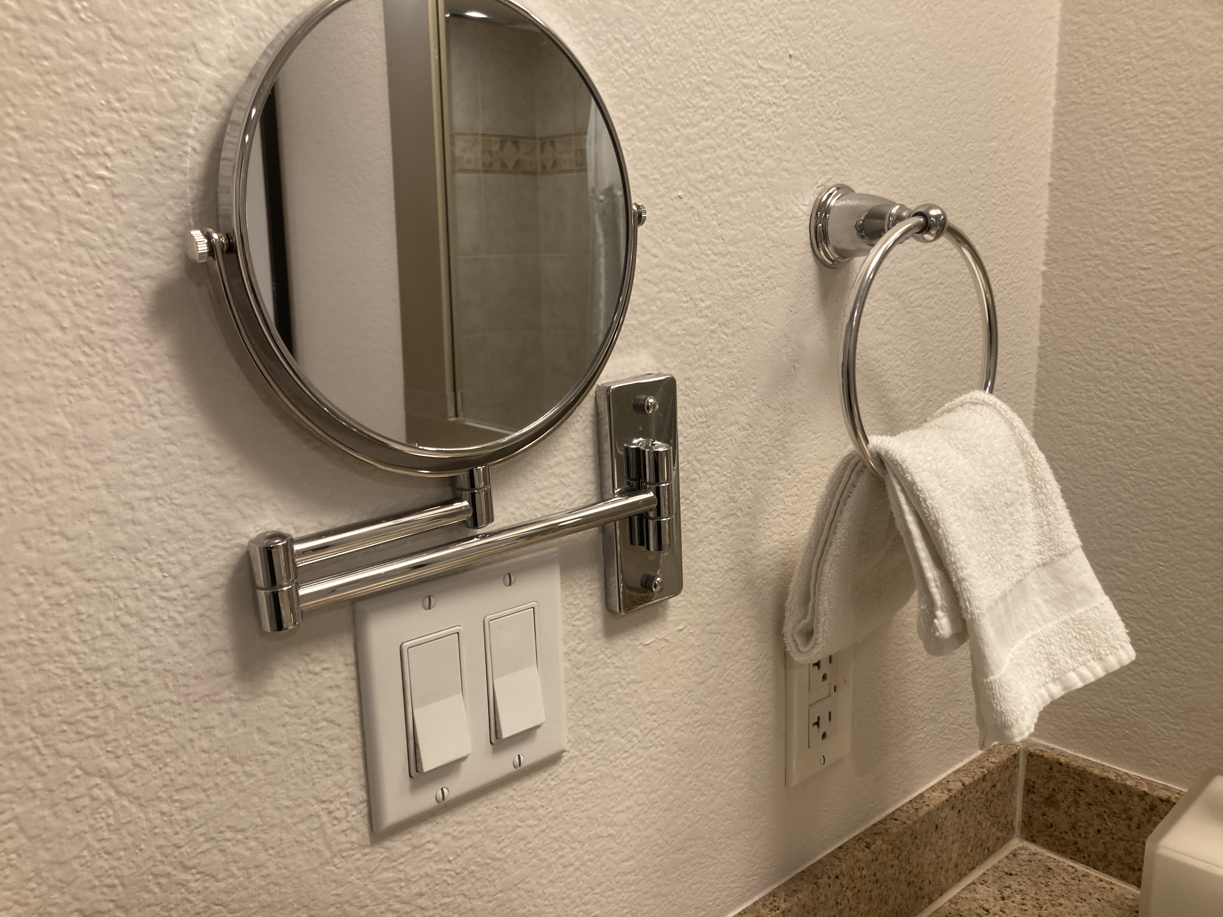 Marriotts Grand Chateau Las Vegas 2BR Villa 2nd bathroom makeup mirror
