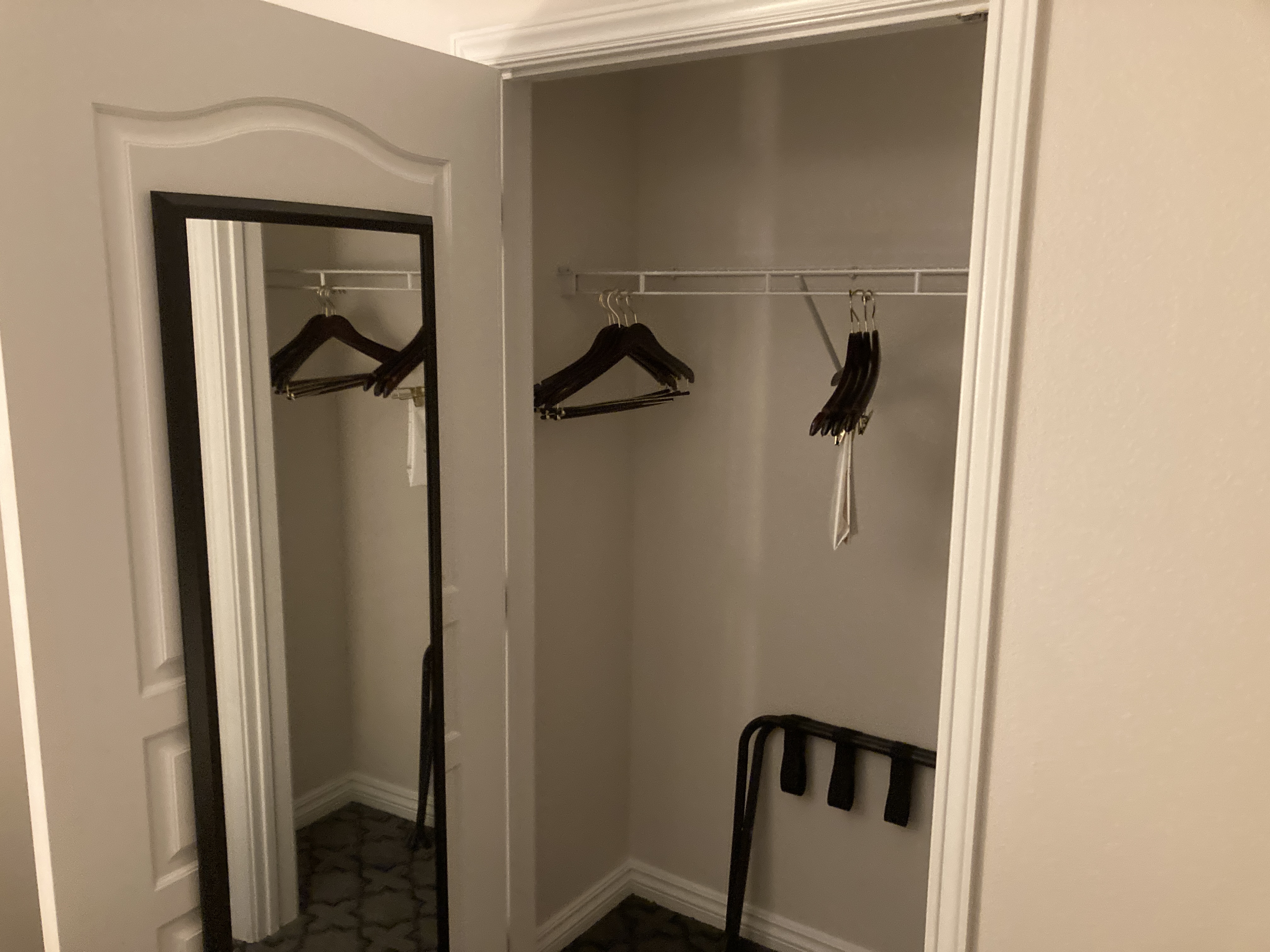 Marriotts Grand Chateau Las Vegas 2BR Villa 2nd bedroom closet