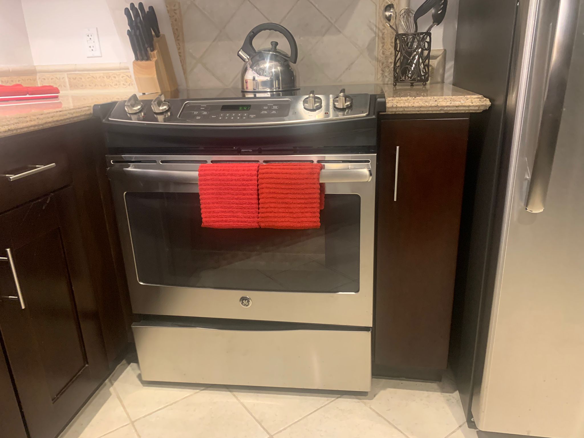 Marriotts Grand Chateau Las Vegas 2BR Villa kitchen oven
