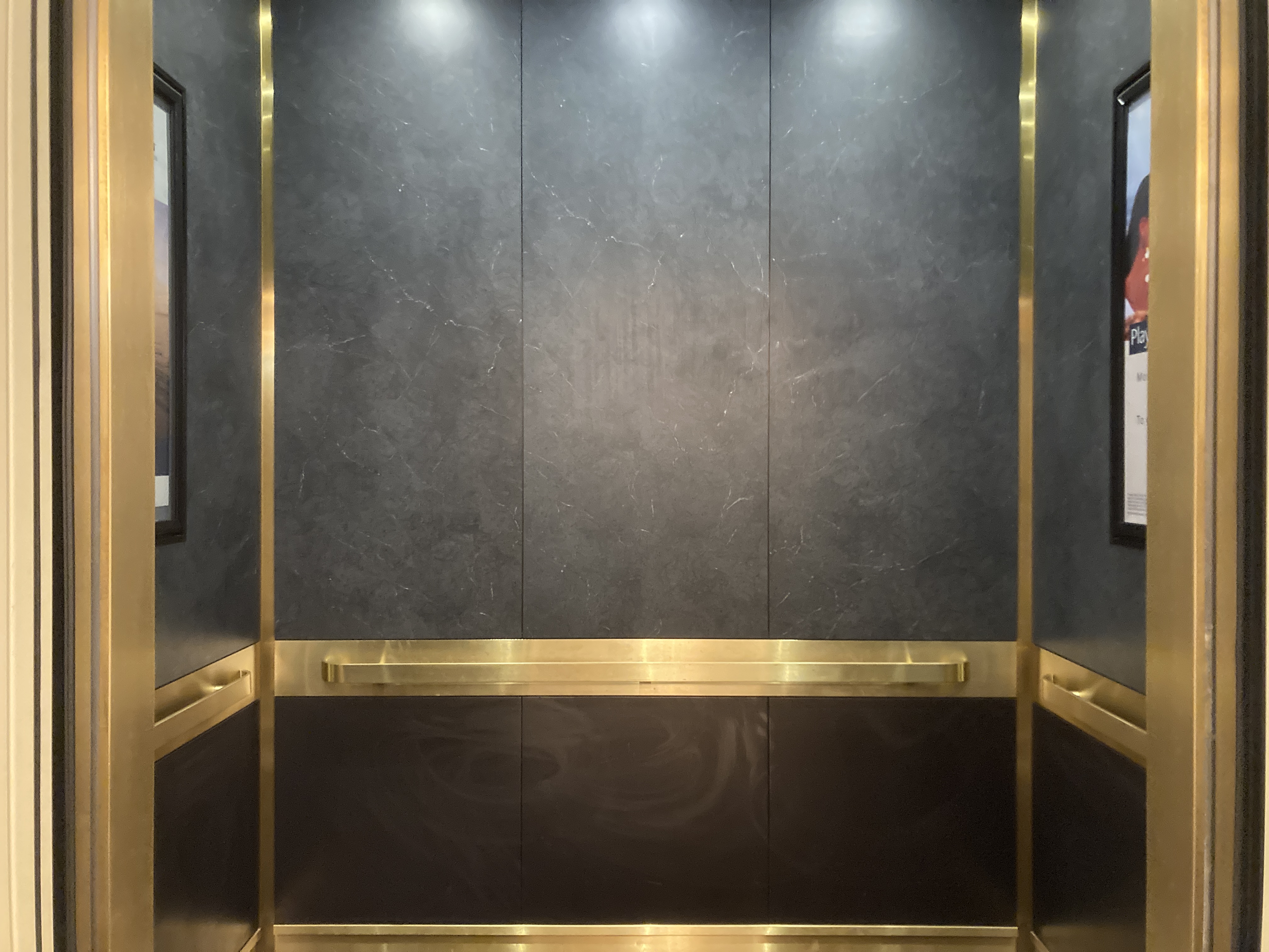 Marriotts Grand Chateau Las Vegas elevator