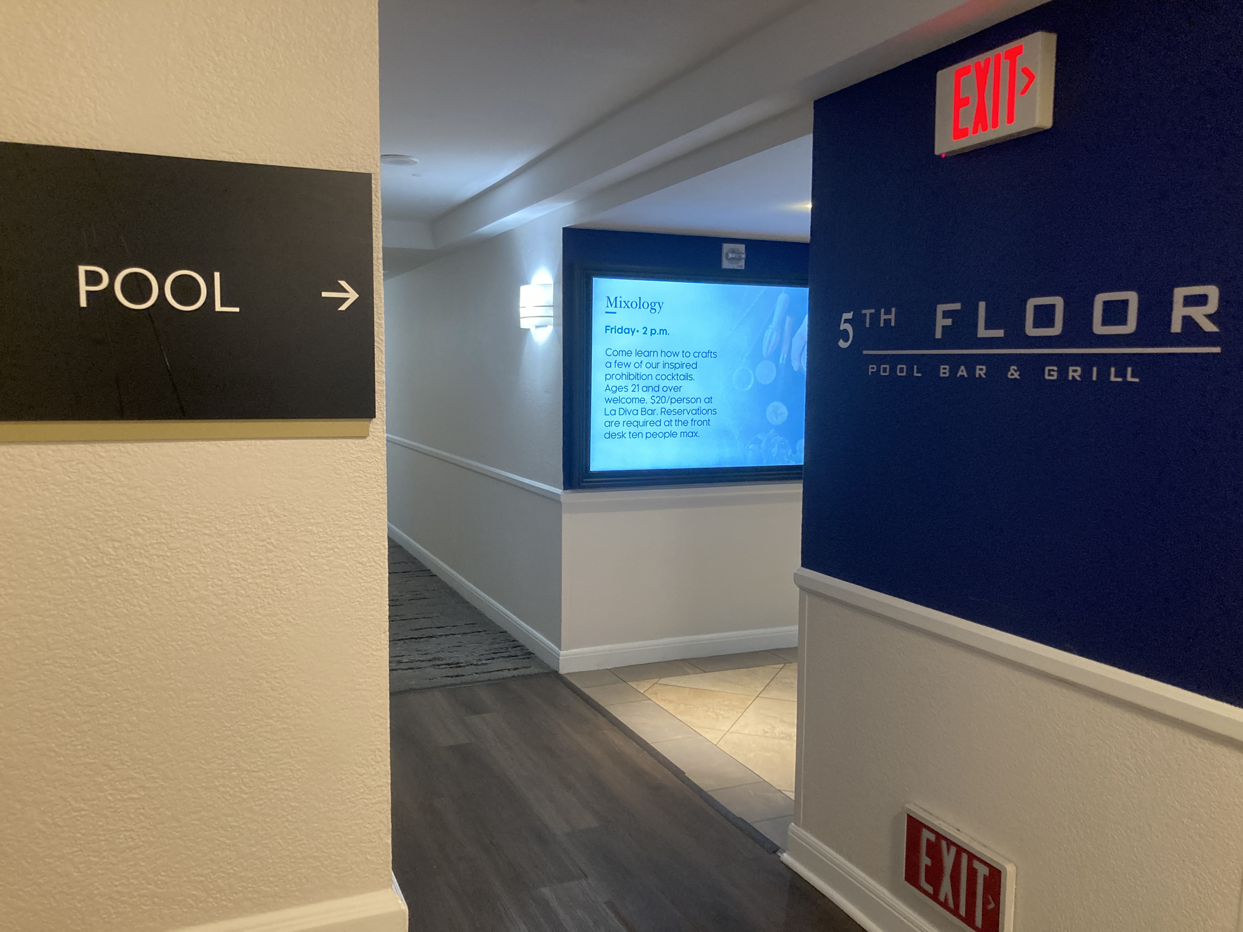 Marriotts Grand Chateau Las Vegas fifth floor pool signs