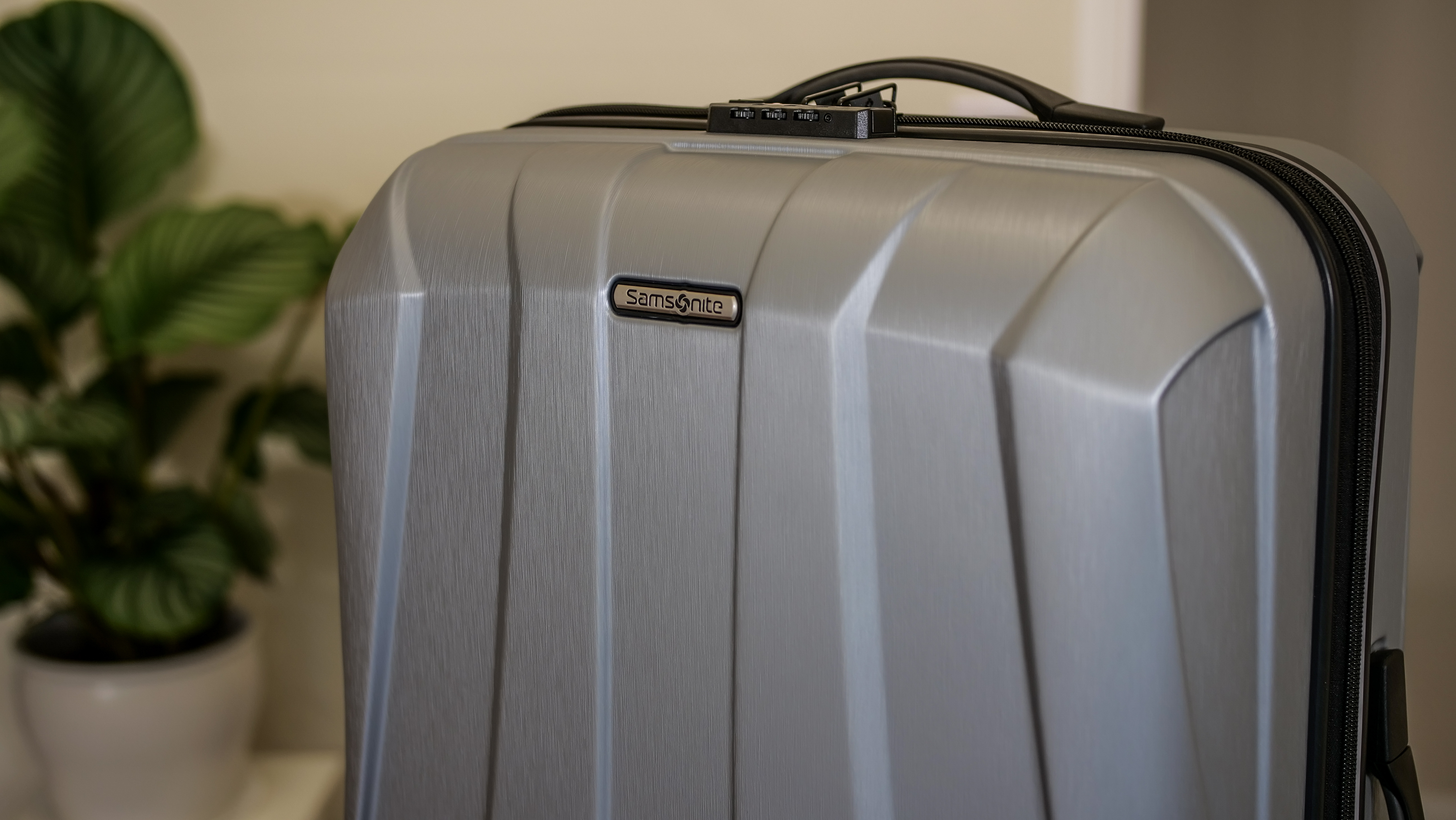 Samsonite Centric 2 Hardside Luggage Style Samsonite Centric 2 Hardside Luggage Style