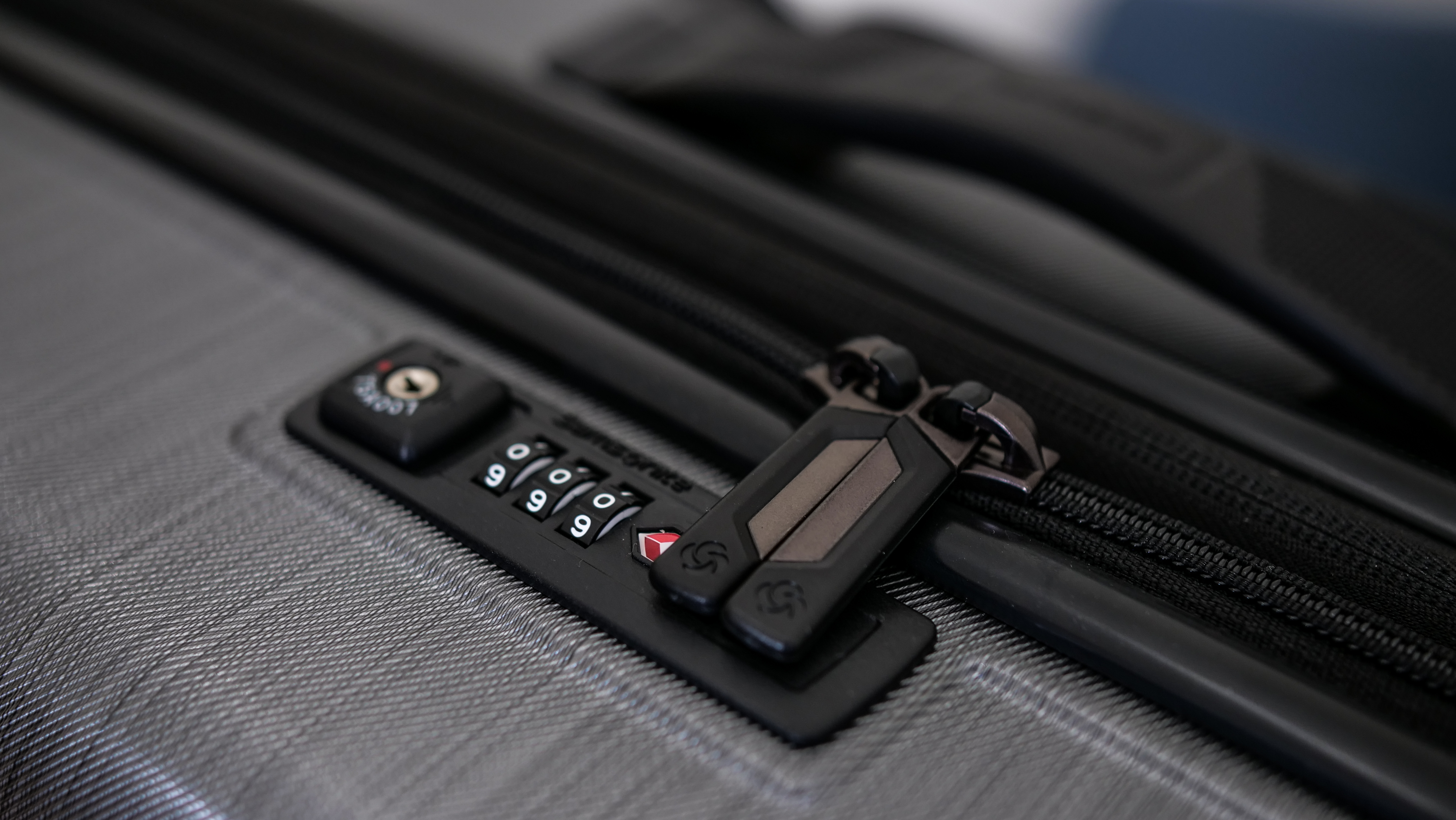 Samsonite Stryde 2 Hardside Glider TSA Lock