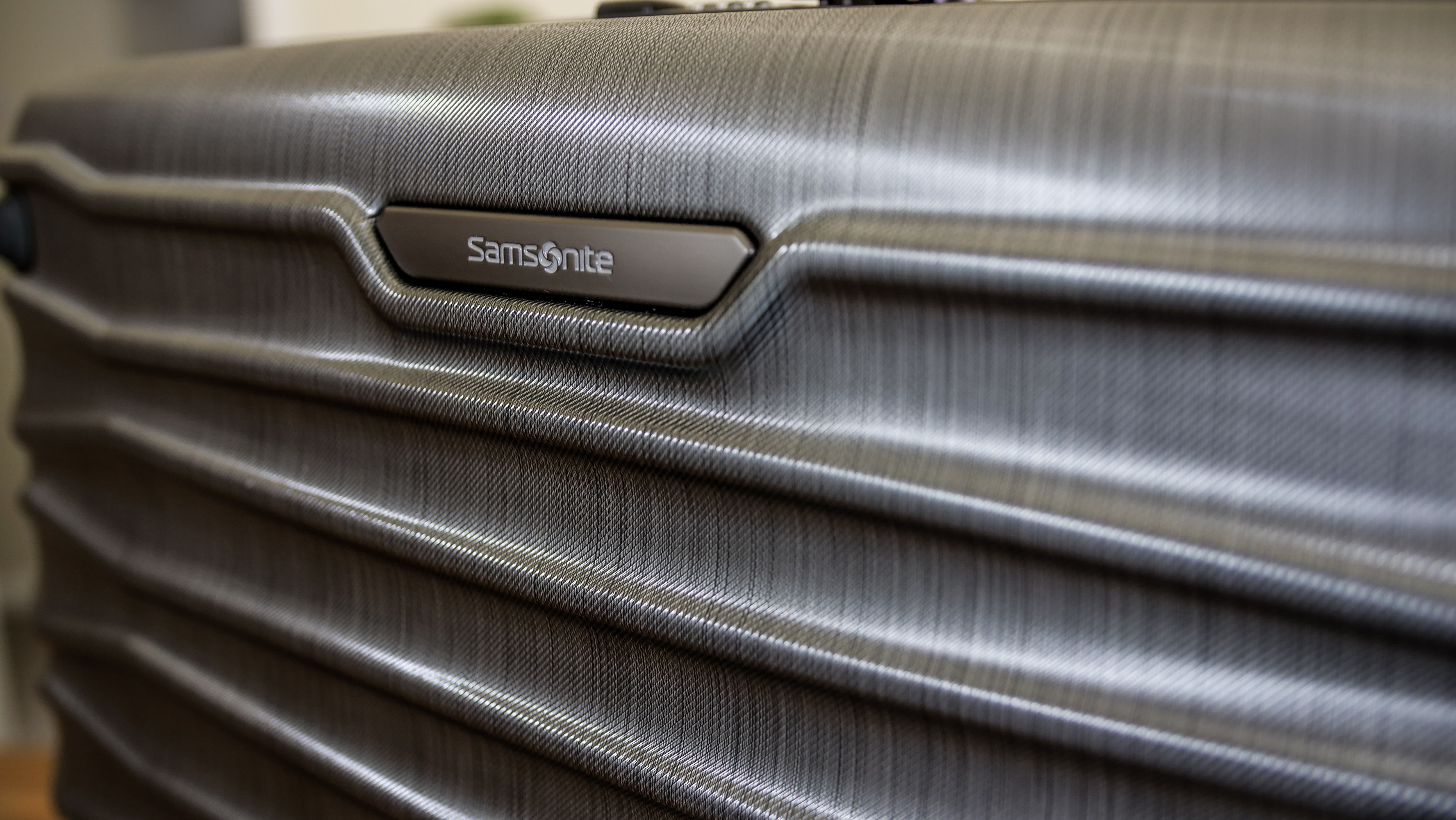 Samsonite Stryde 2 Hardside Glider material
