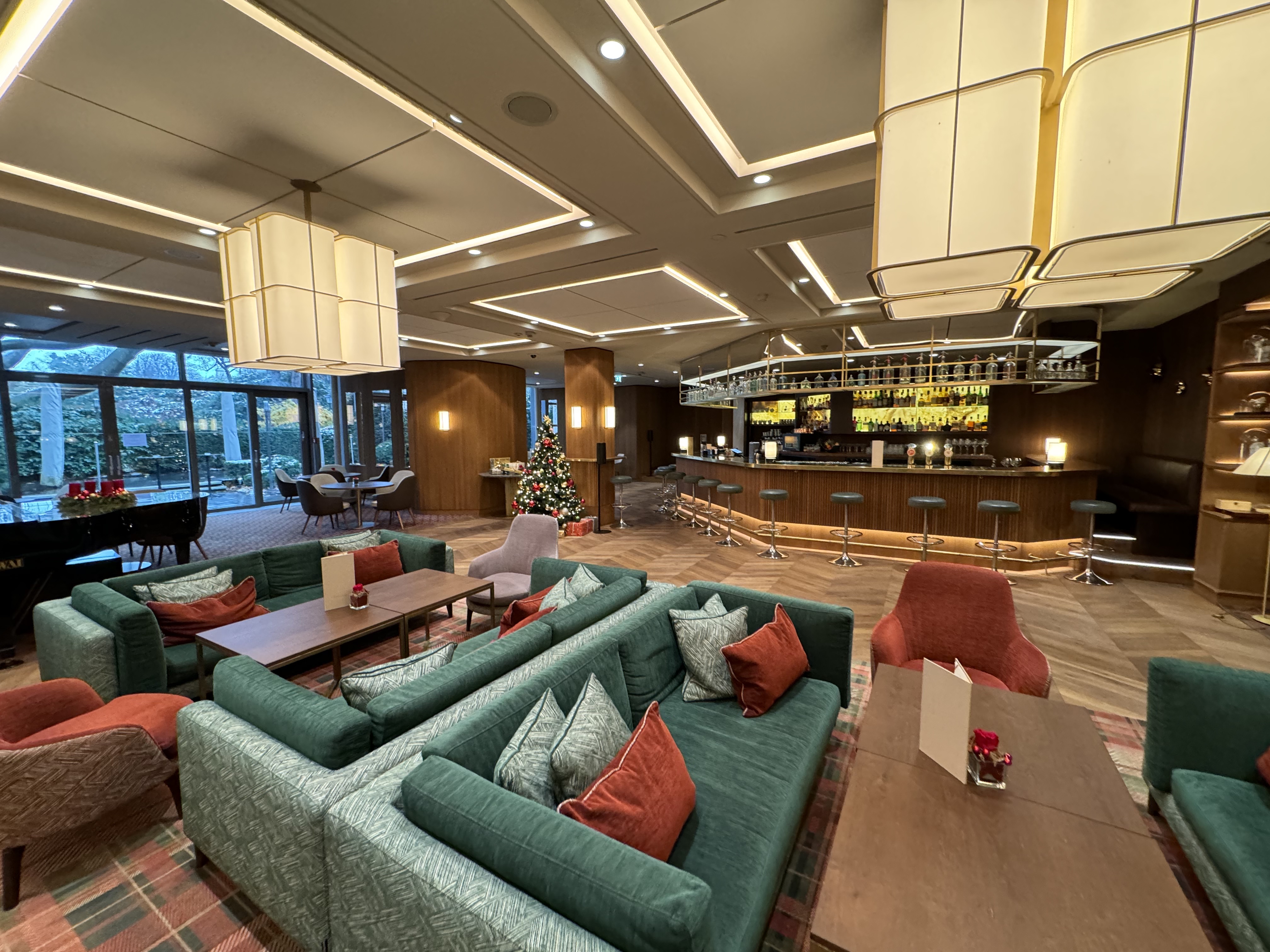 Sheraton Salzburg Lobby and Bar Sheraton Salzburg Lobby and Bar