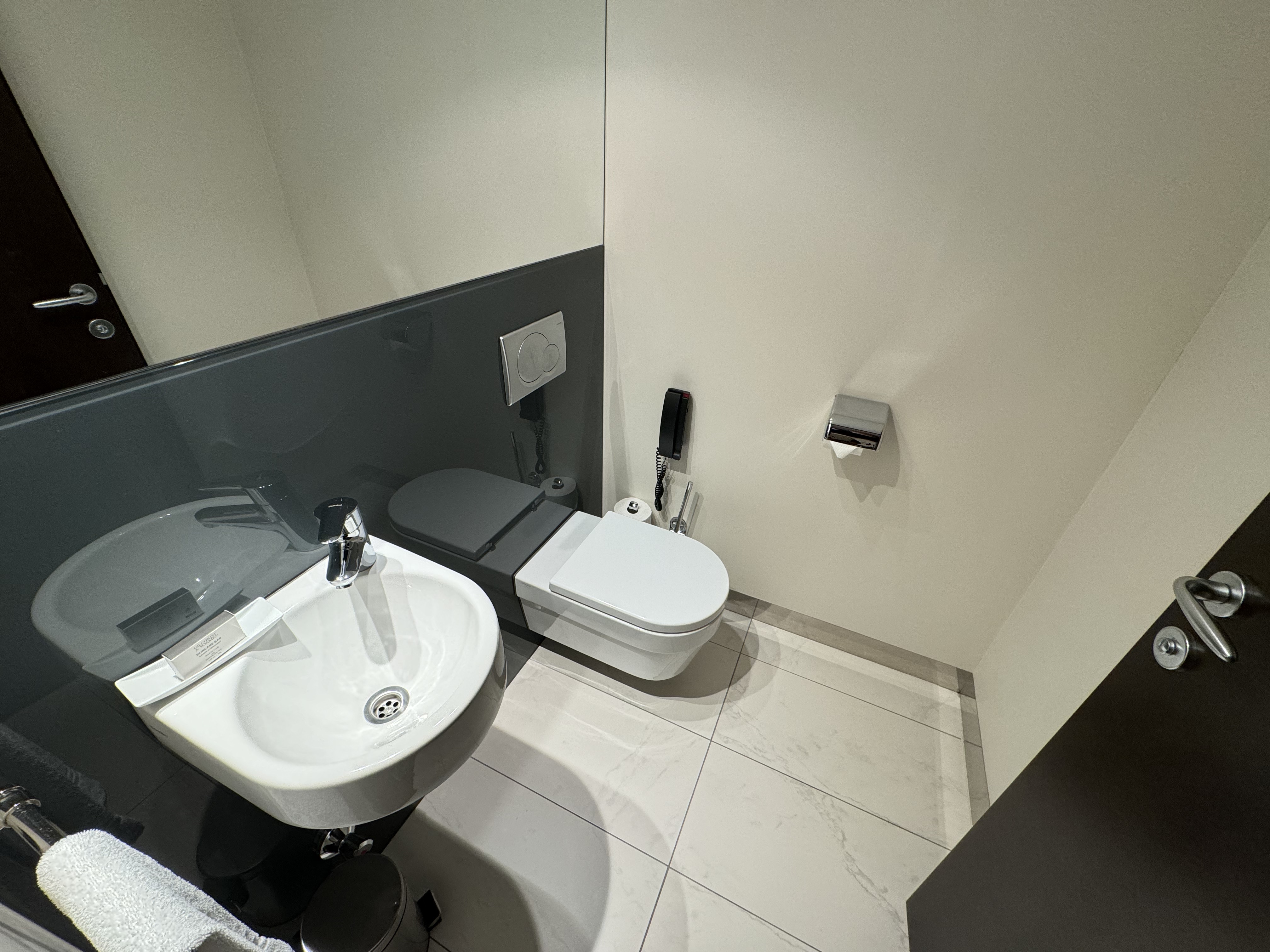 Sheraton Salzburg Suite Toilet Sheraton Salzburg Suite Toilet
