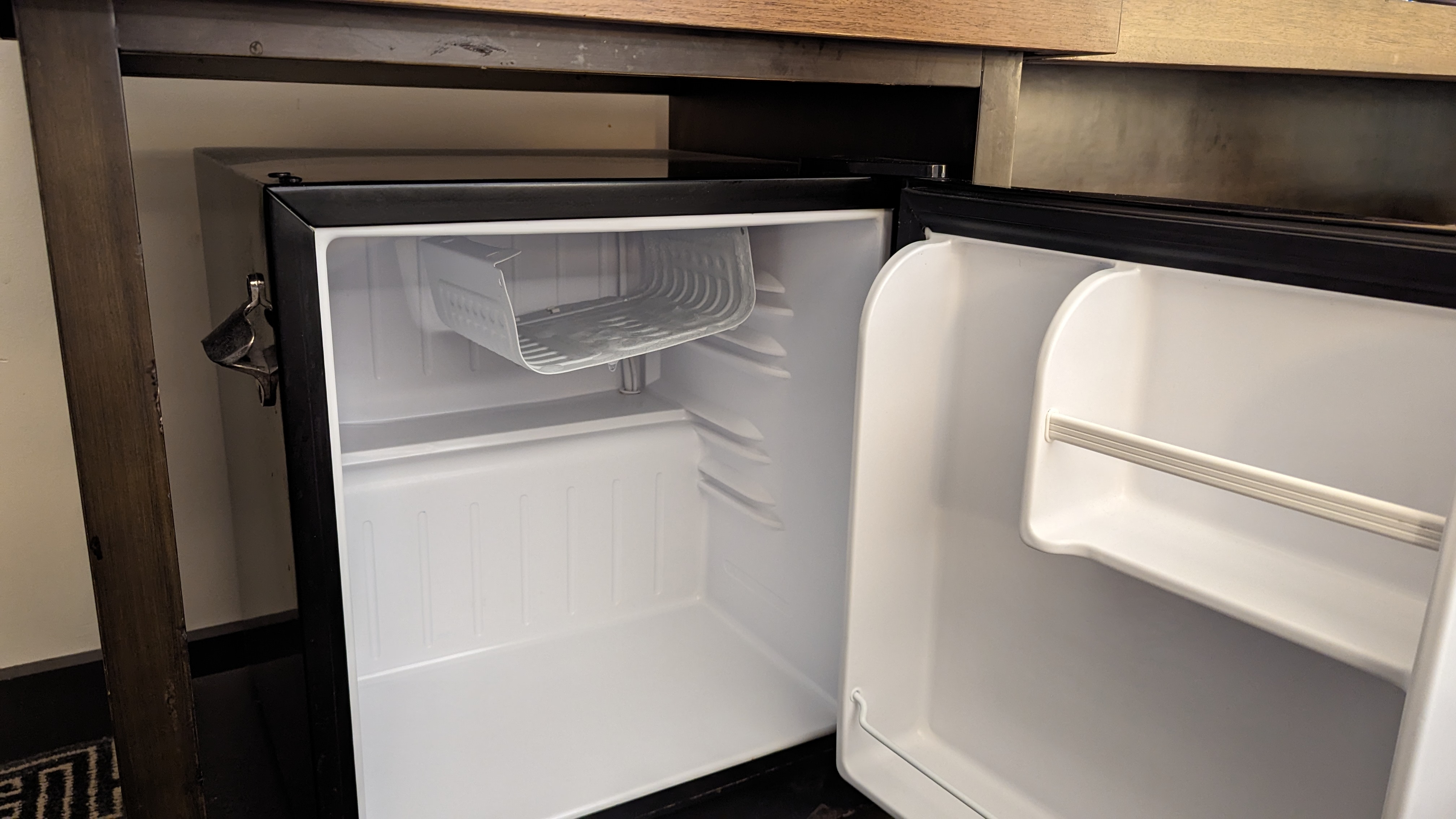 The Troubadour Hotel New Orleans guestroom refrigerator