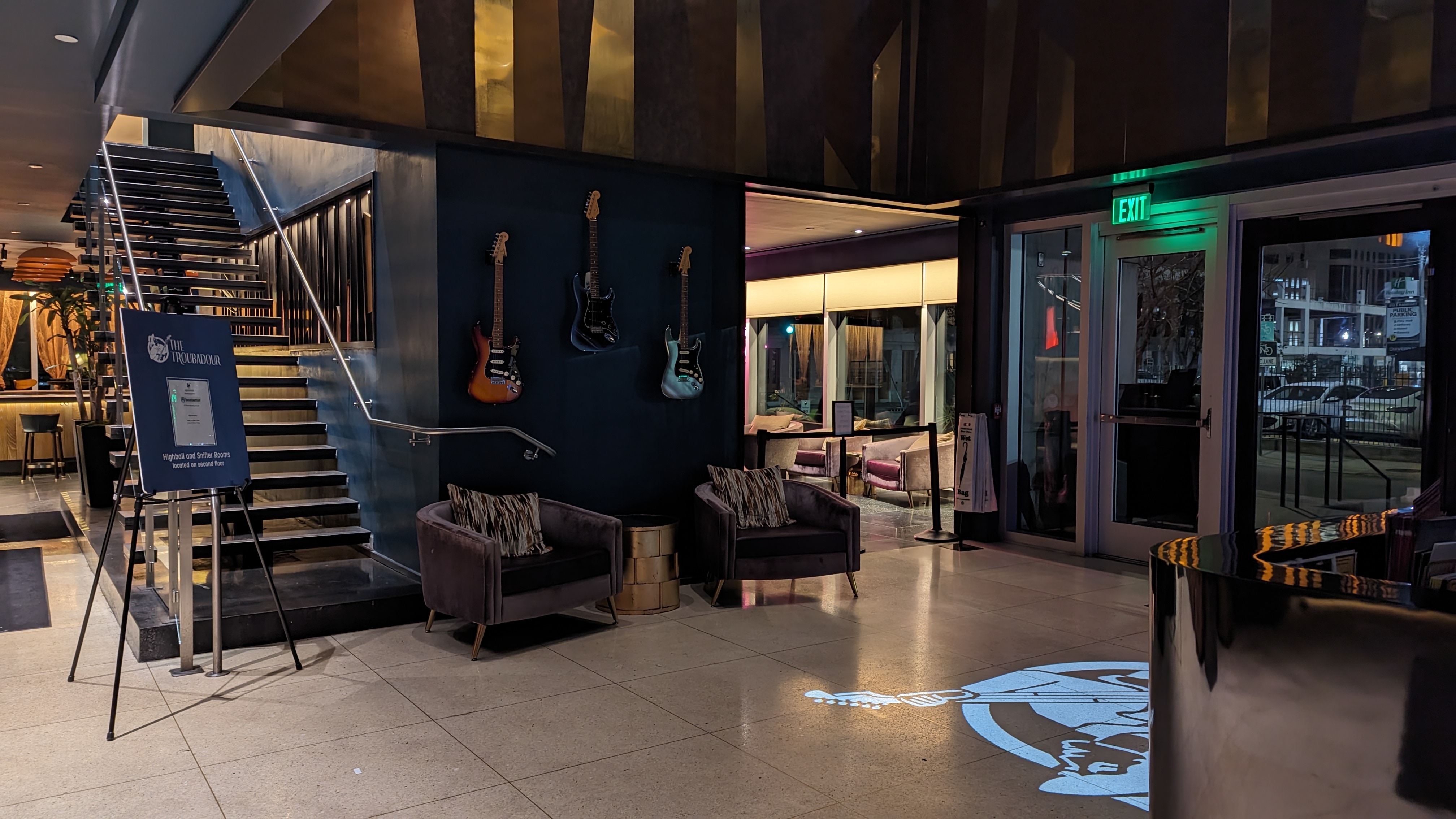 The Troubadour Hotel New Orleans lobby