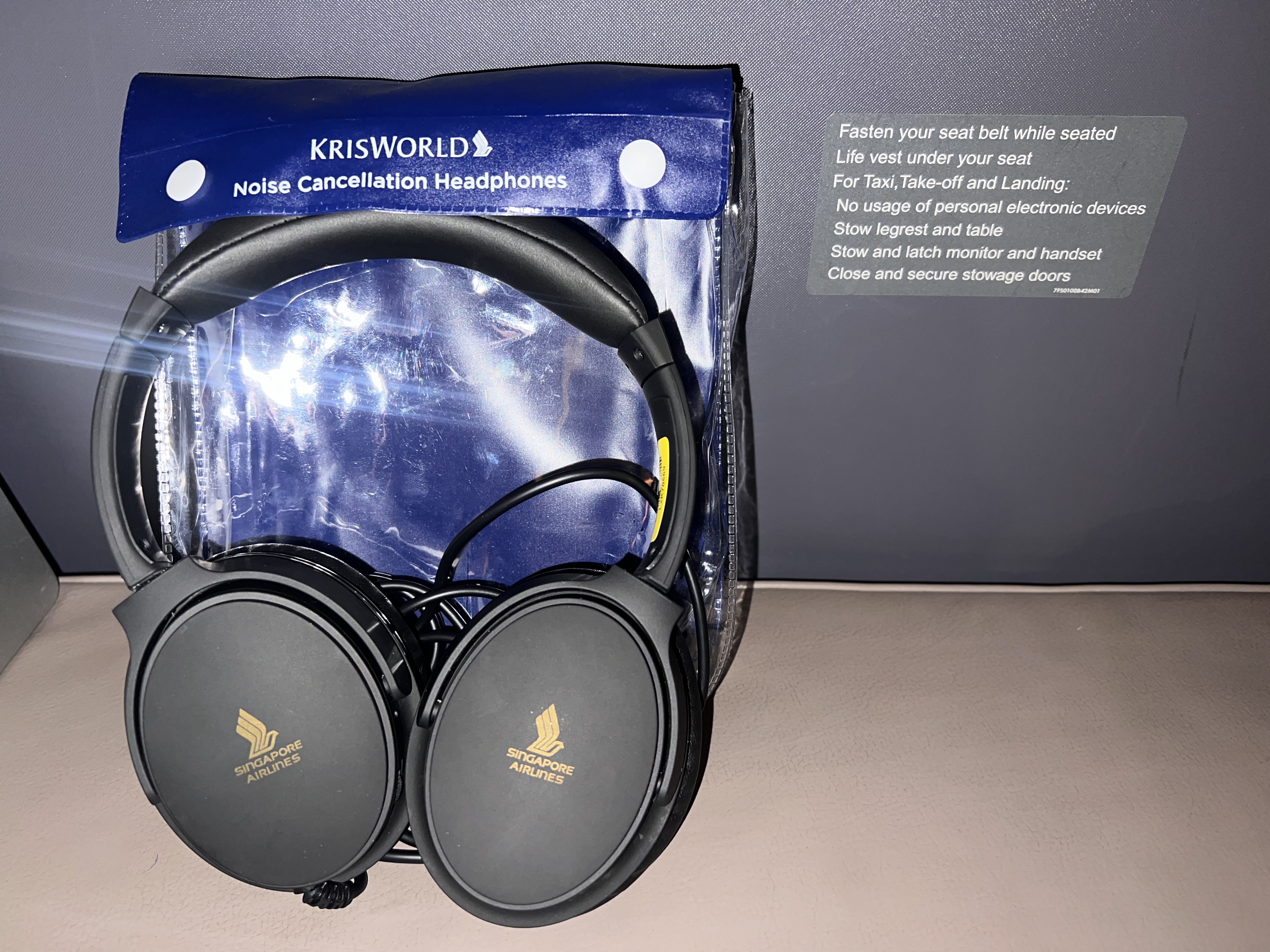 Singapore business 777 noise canceling headphones outer Singapore business 777 noise canceling headphones outer