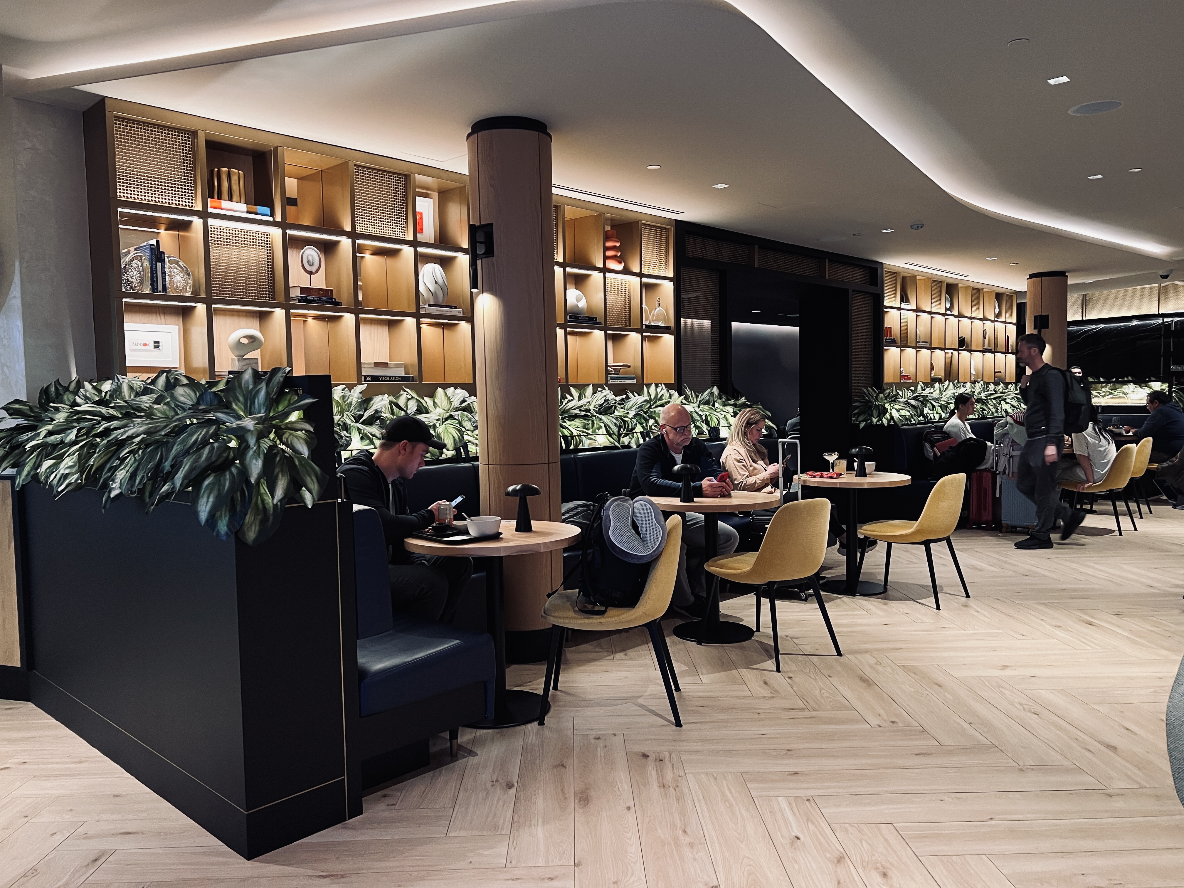 Chase Sapphire Lounge JFK seating against wall Chase Sapphire Lounge JFK seating against wall