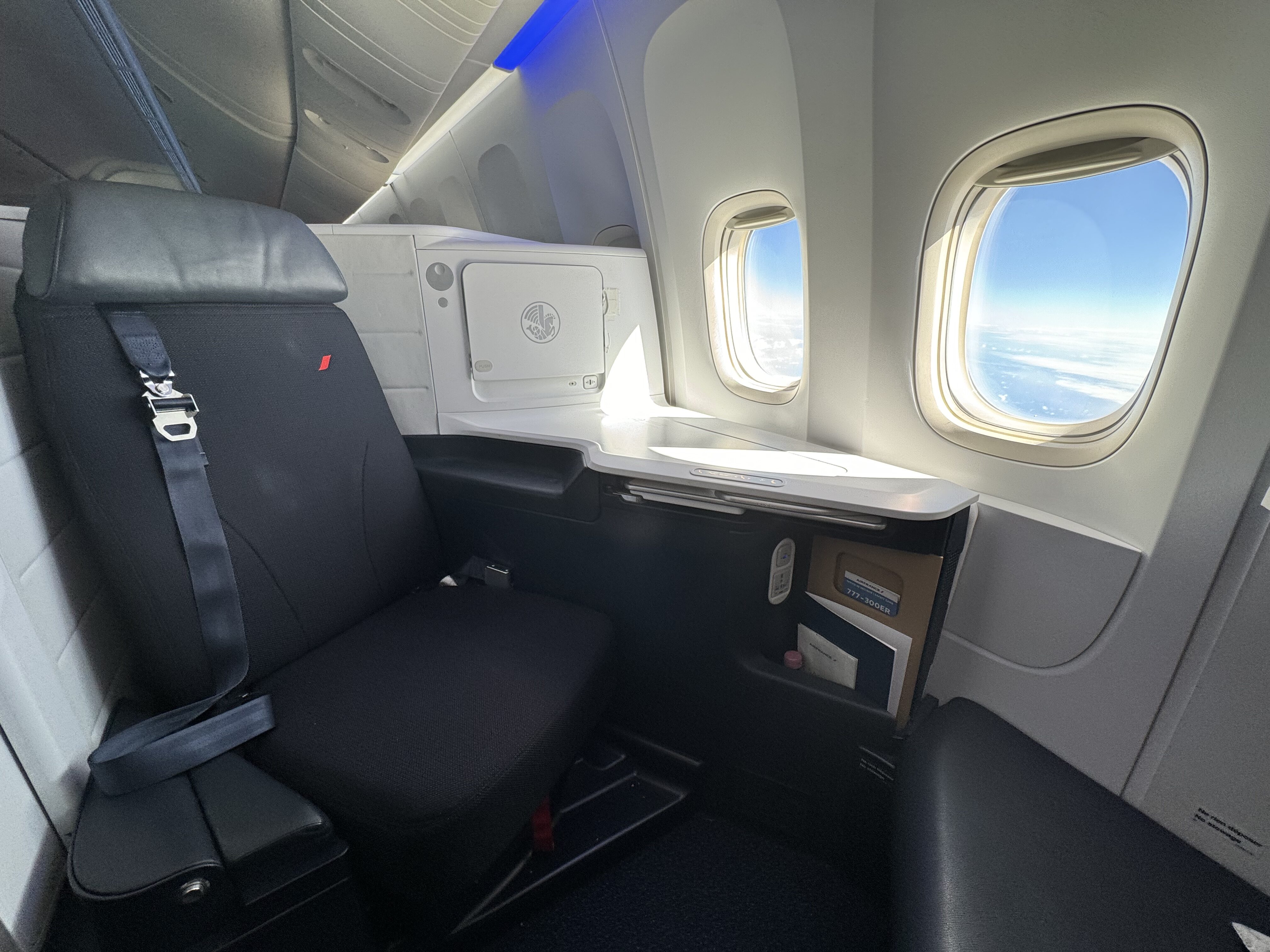 Air France new business class seat on the Boeing 777 300