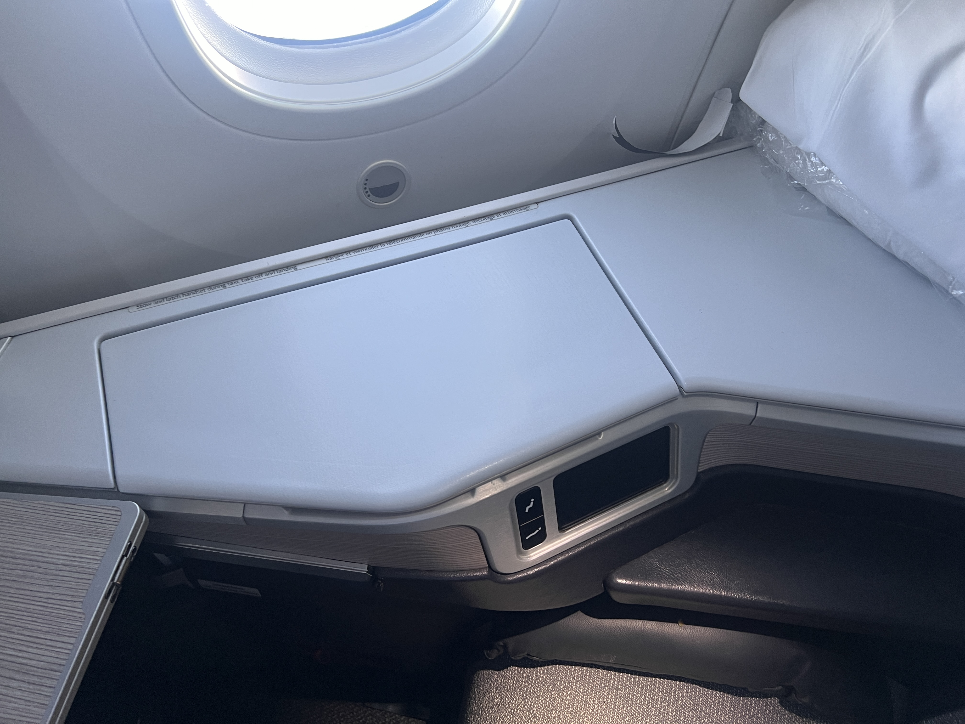 Air Canada business class armrest and storage Air Canada business class armrest and storage