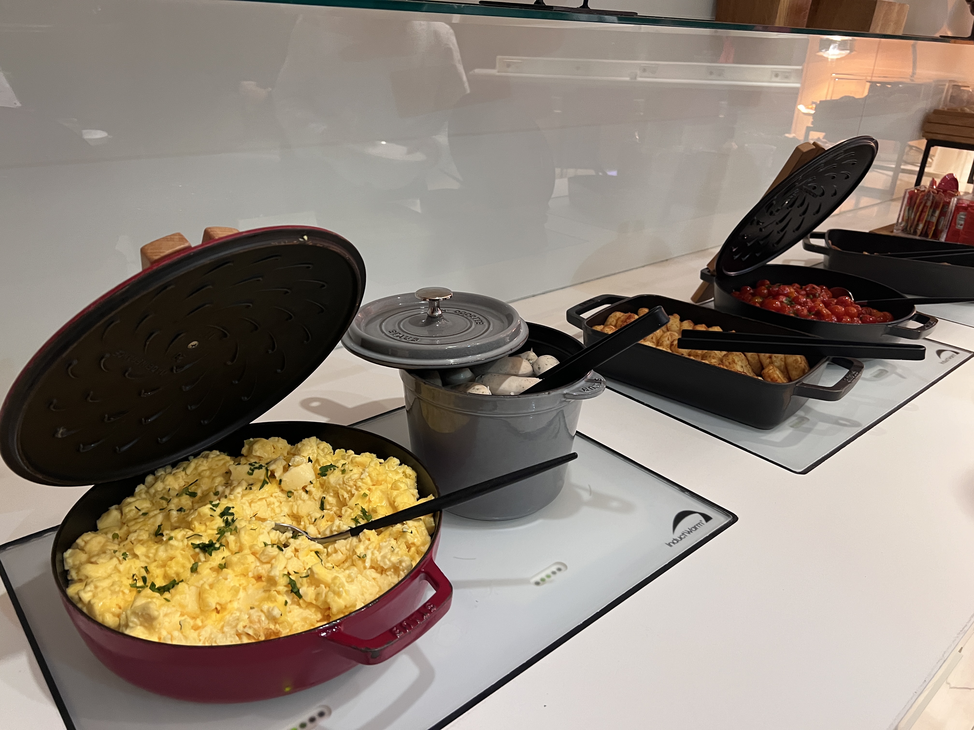 Air Canada business Maple Leaf Lounge Frankfurt breakfast food Air Canada business Maple Leaf Lounge Frankfurt breakfast food