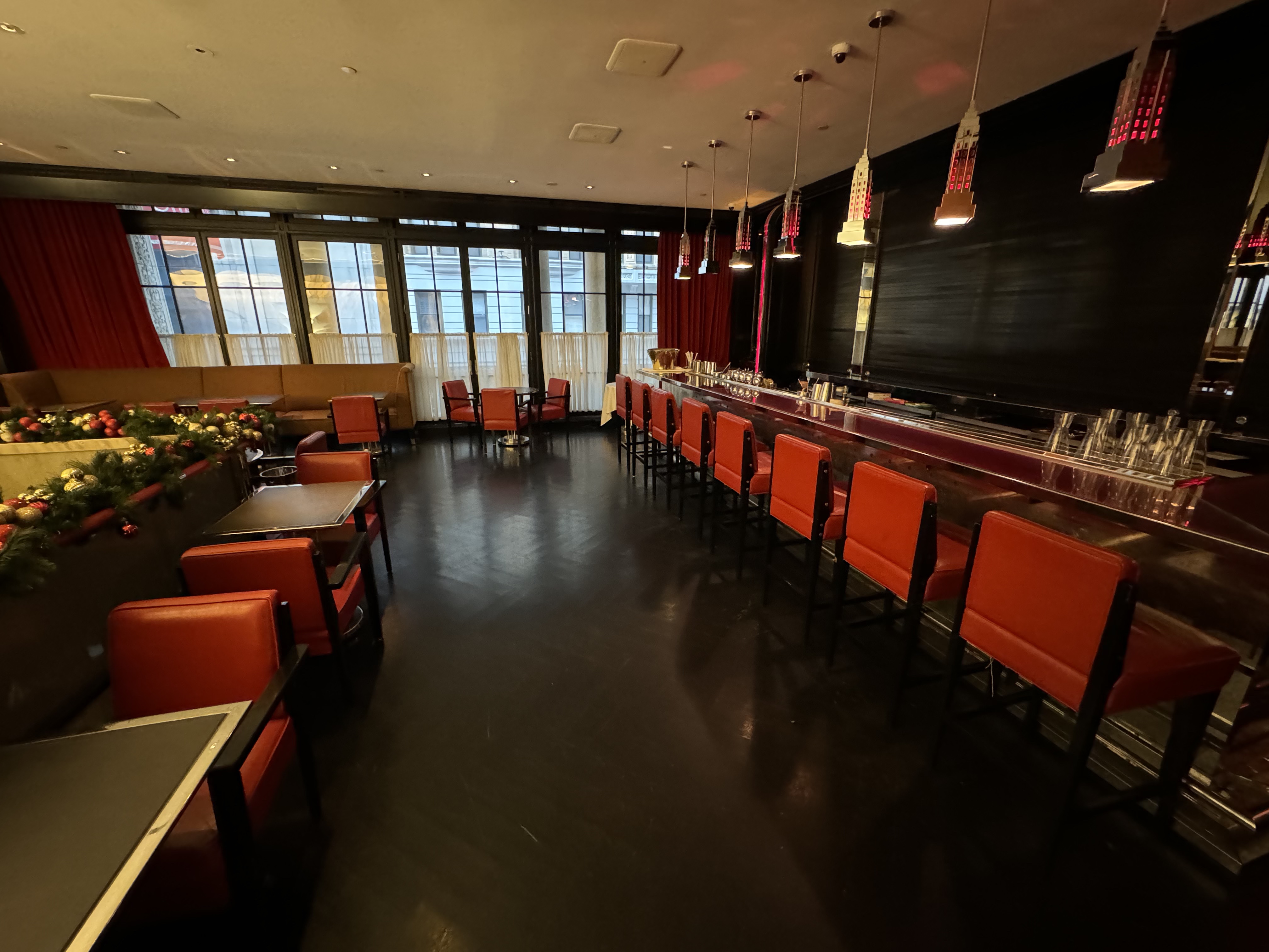 Chatwal Lambs Club Bar and Tables