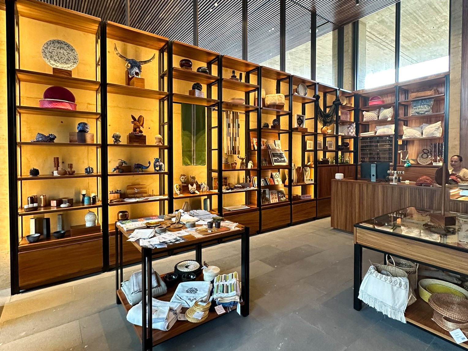 Four Seasons Tamarindo shop Four Seasons Tamarindo shop