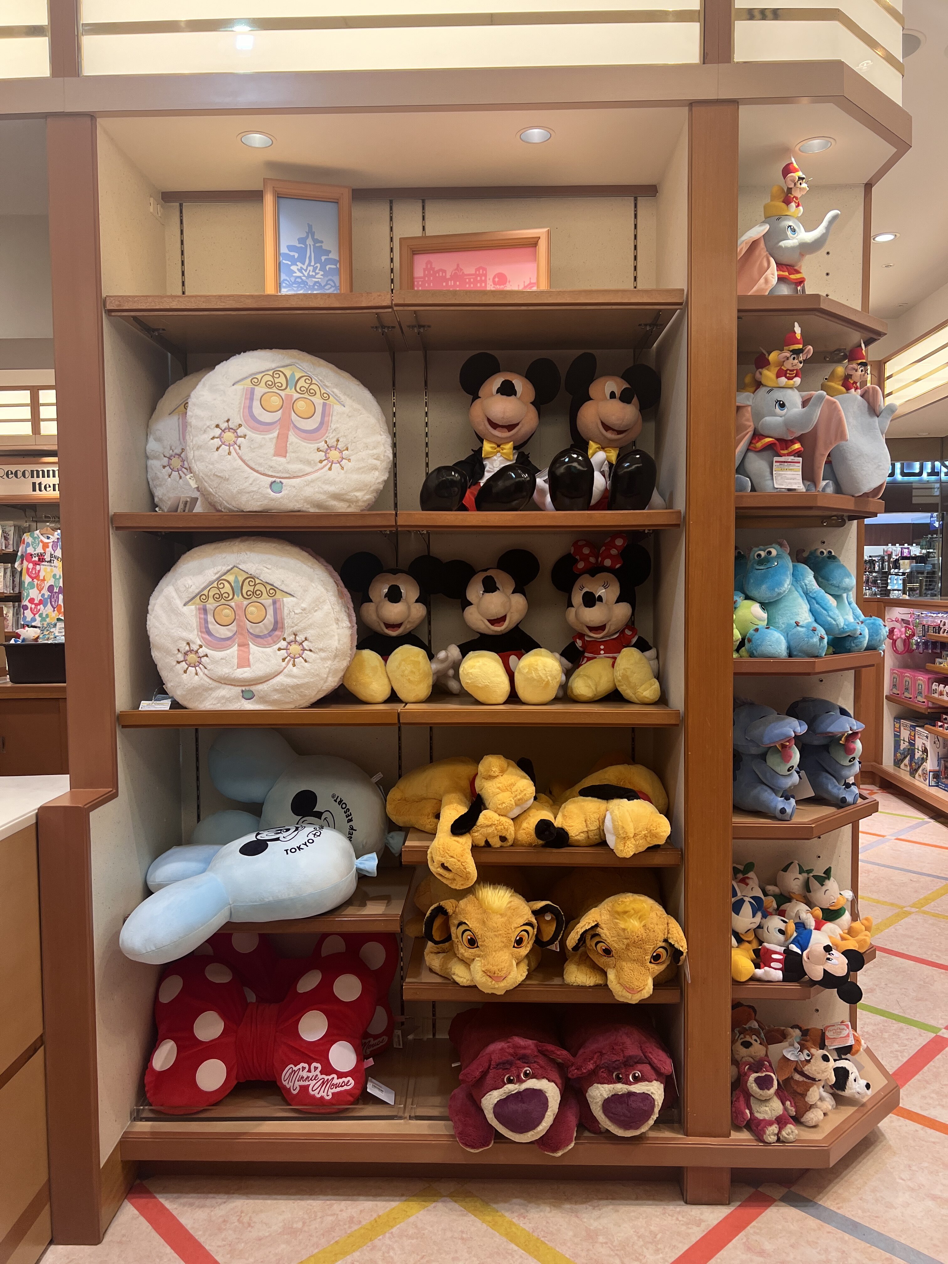 Hilton Tokyo Bay Disney fantasy store stuffed toys Hilton Tokyo Bay Disney fantasy store stuffed toys