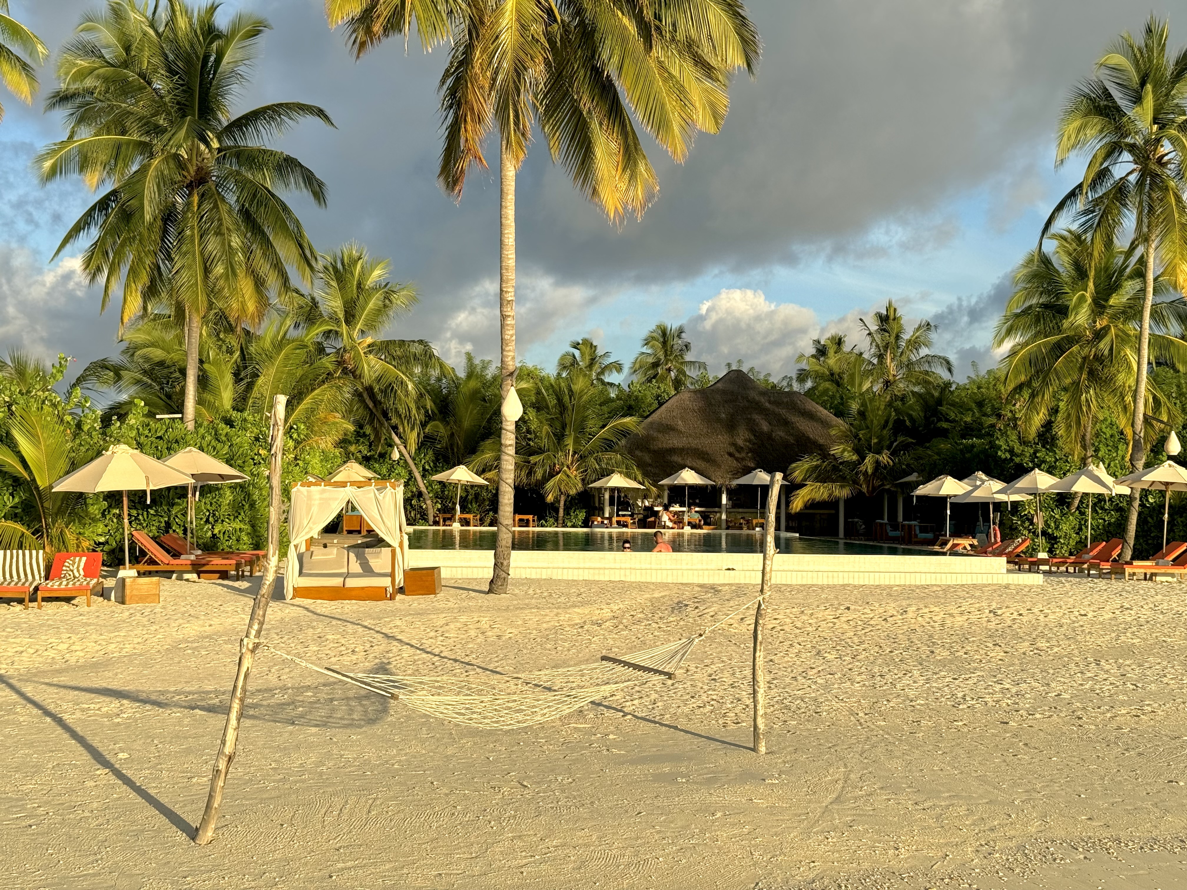 Iru Veli beach hammock