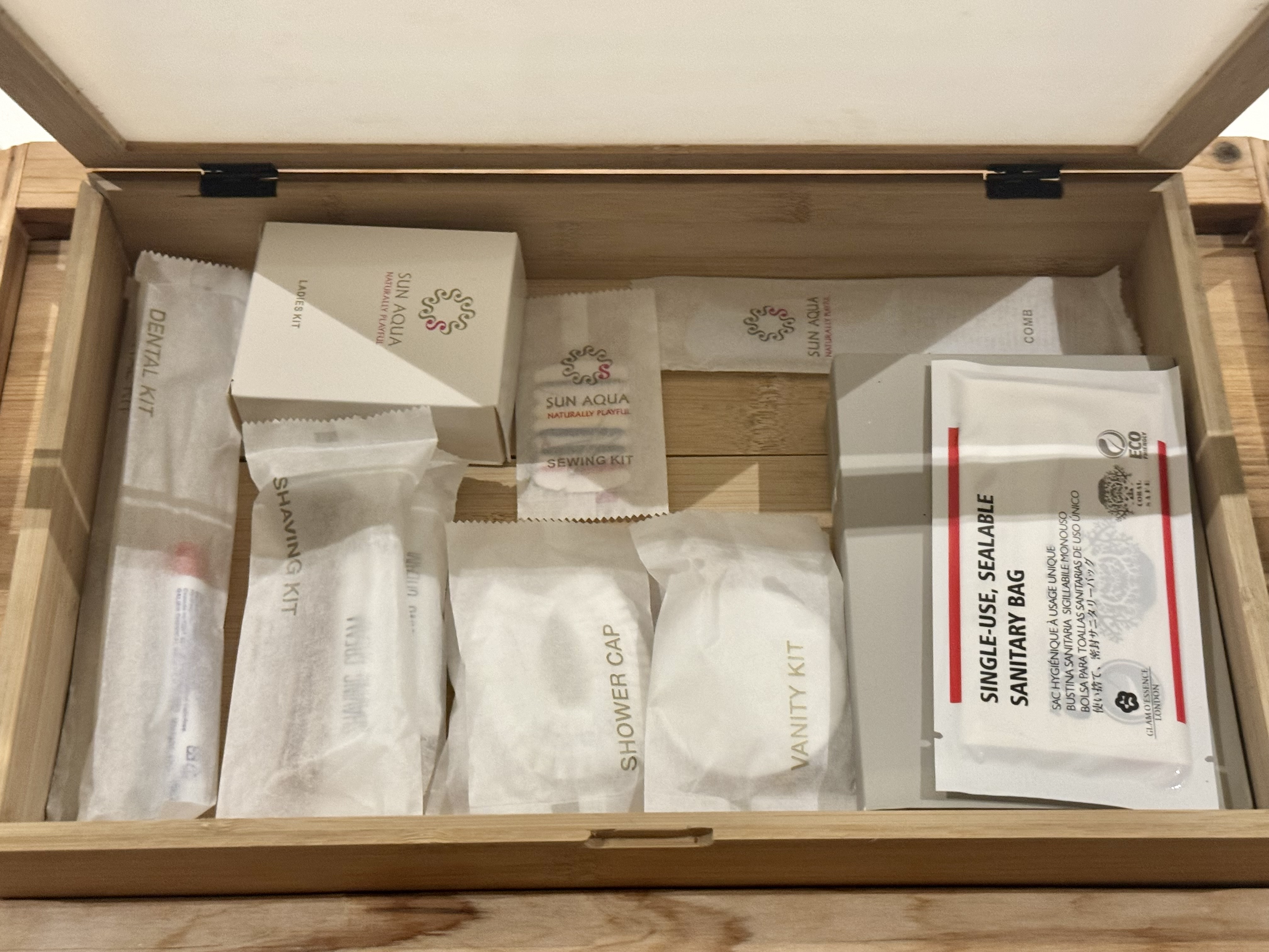 Iru Veli bedroom bathroom amenities 