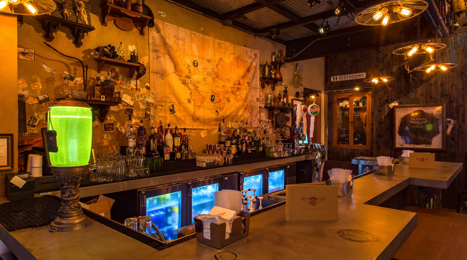 Jock Lindseys Hangar Bar