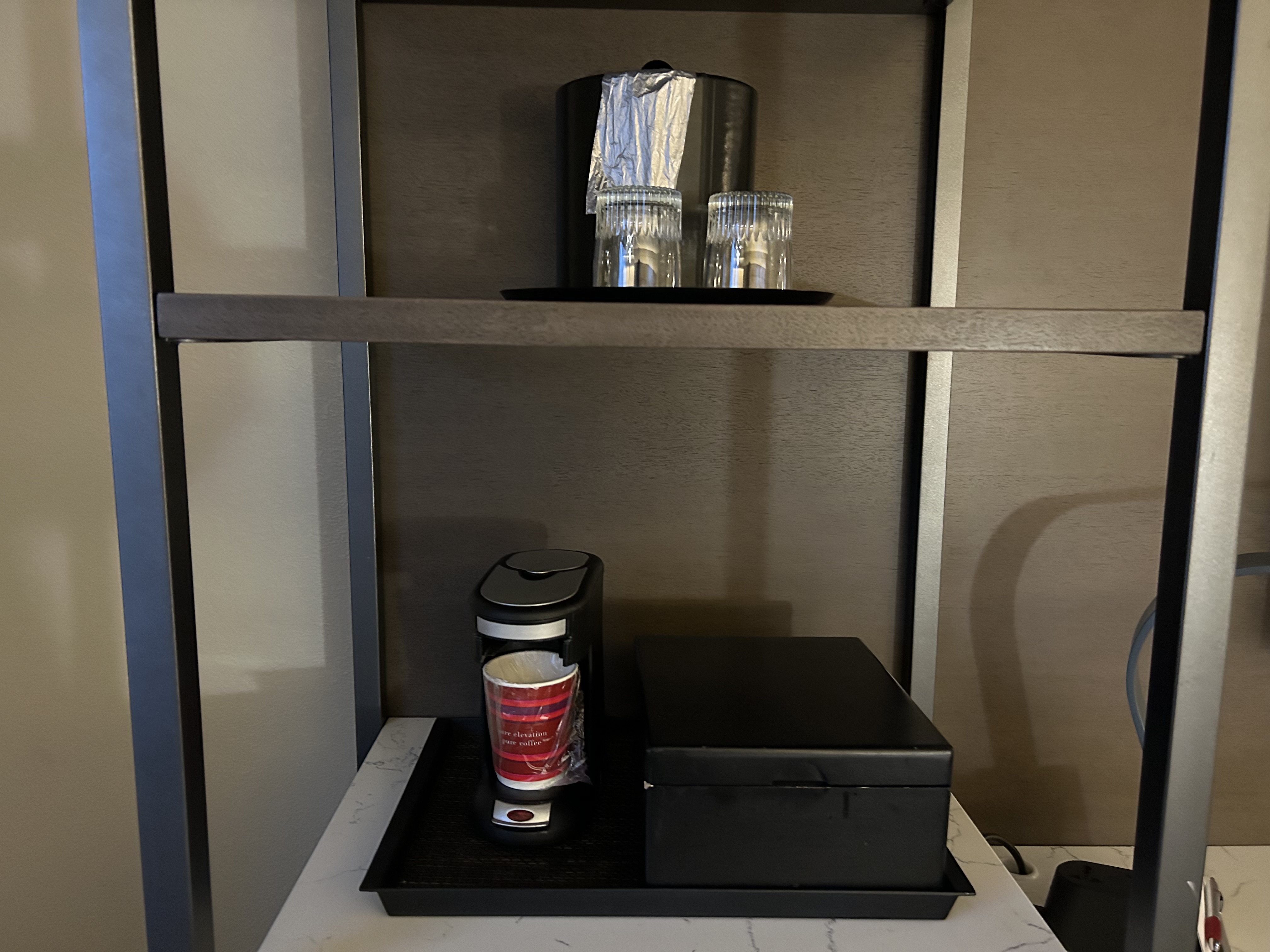 Marriott Albany coffee machine and glasses and ice bucket