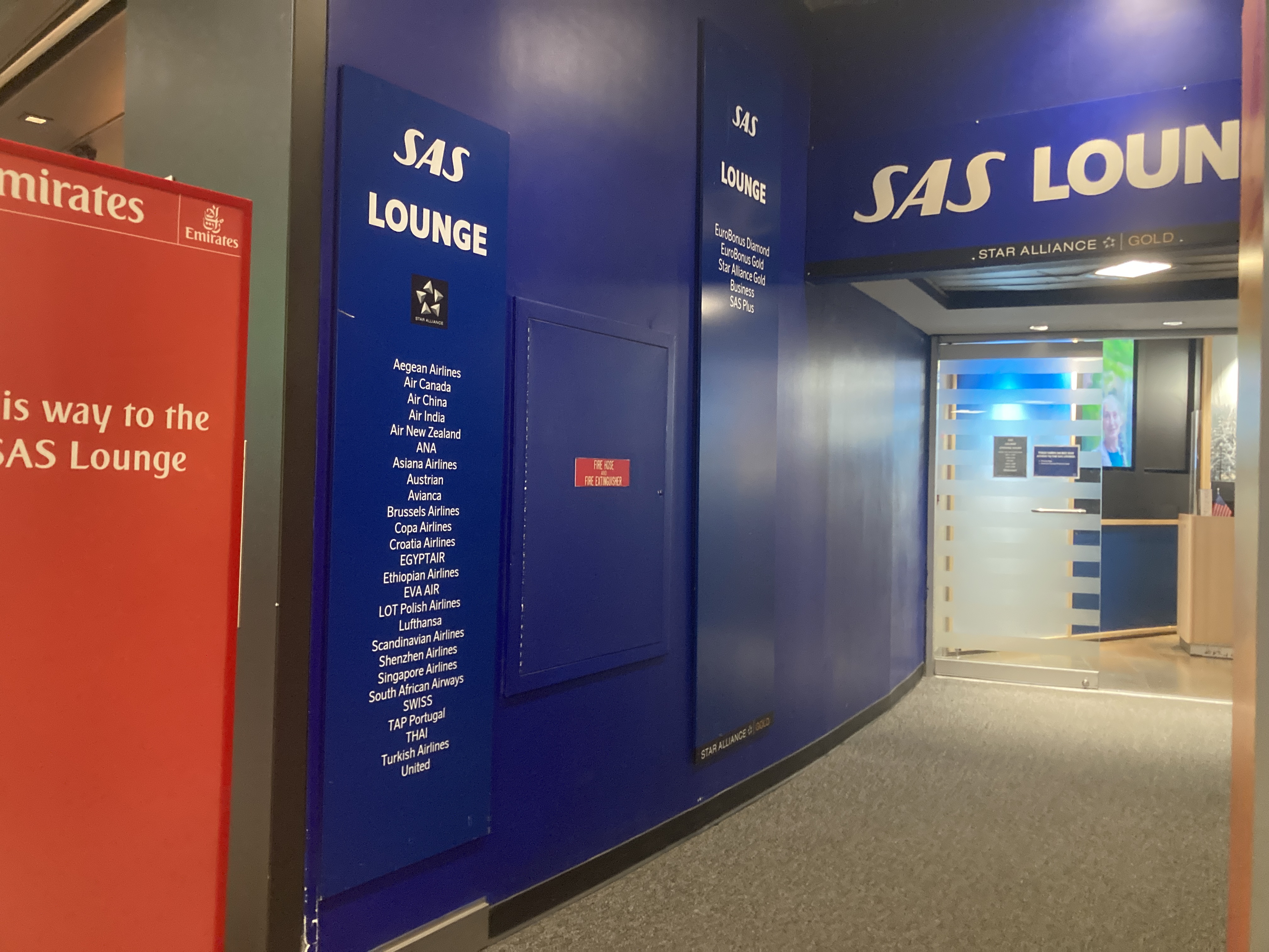 SAS Lounge entrance EWR Newark SAS Lounge entrance EWR Newark