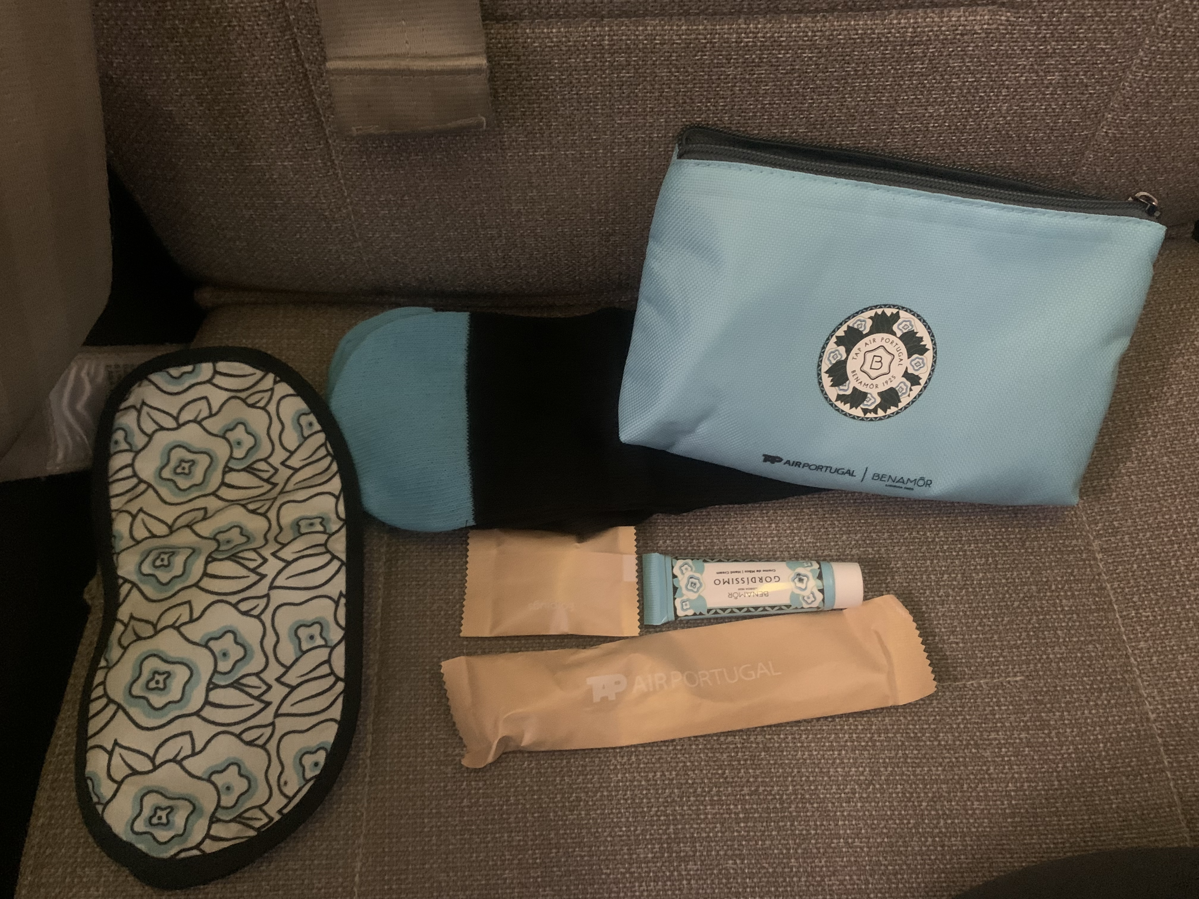 TAP Air Portugal A321LR neo business class EWR LIS amenity kit contents TAP Air Portugal A321LR neo business class EWR LIS amenity kit contents