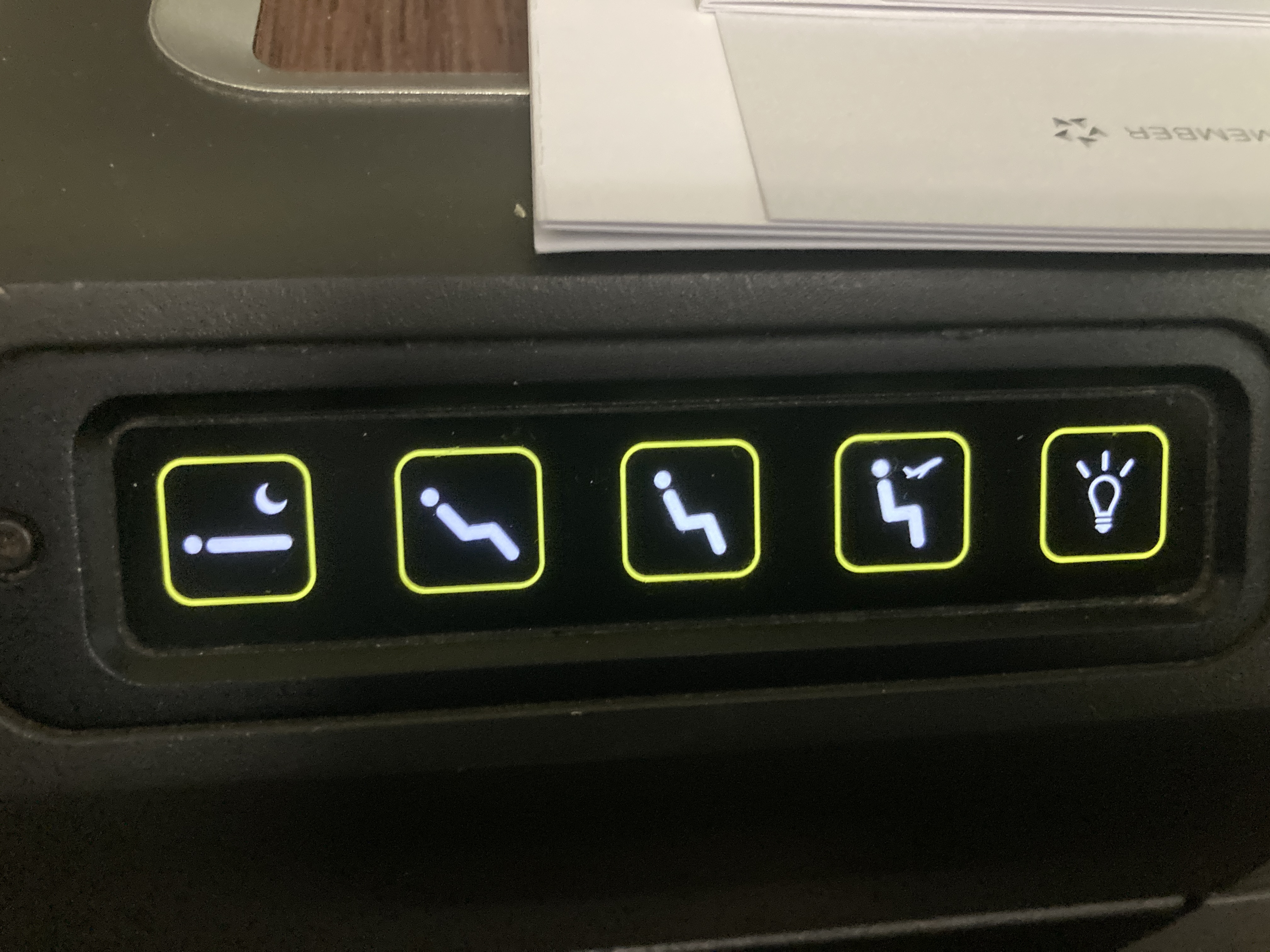 TAP Air Portugal A321LR neo business class EWR LIS seat controls TAP Air Portugal A321LR neo business class EWR LIS seat controls