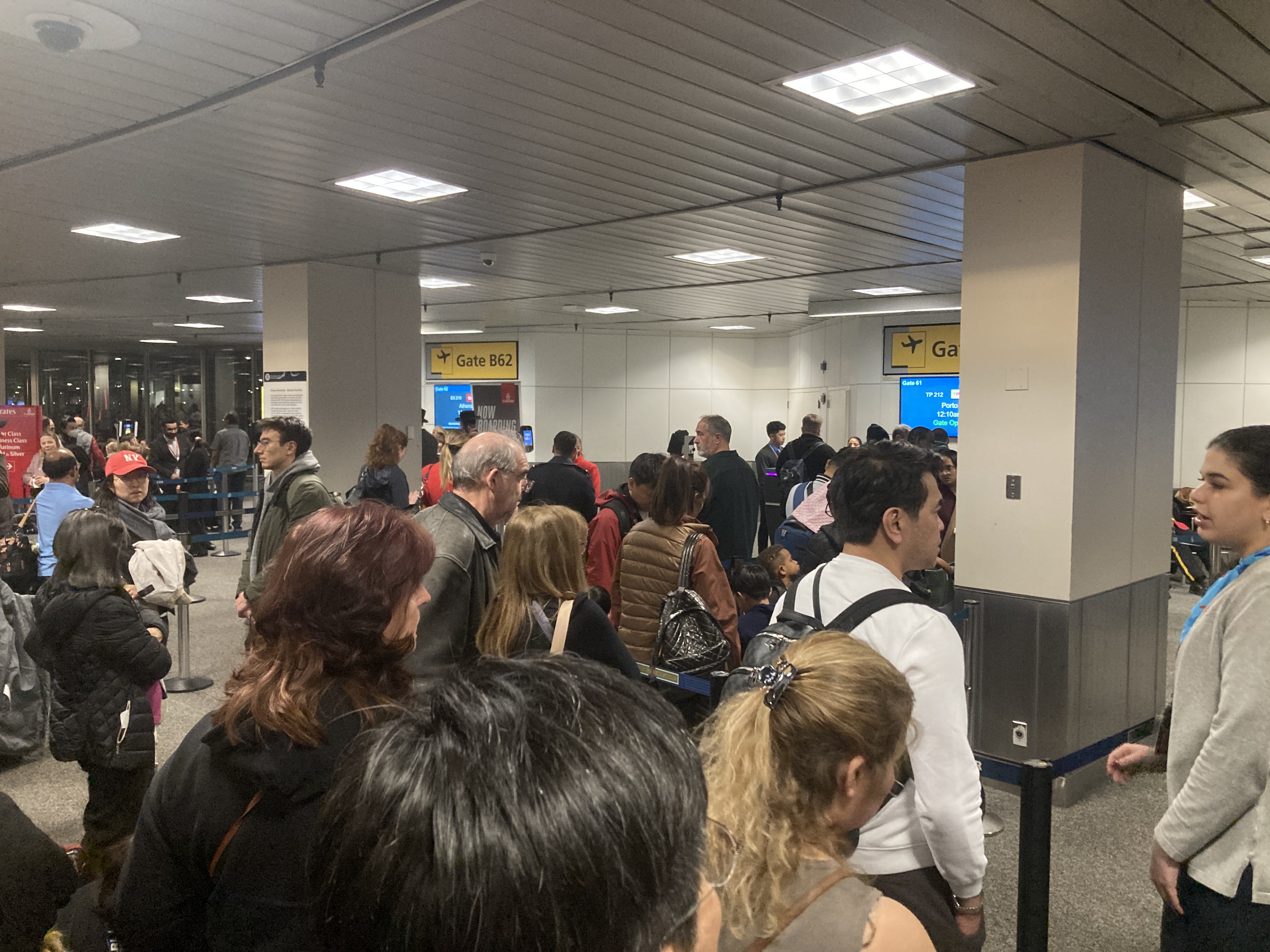 TAP Air Portugal business class EWR LIS boarding TAP Air Portugal business class EWR LIS boarding