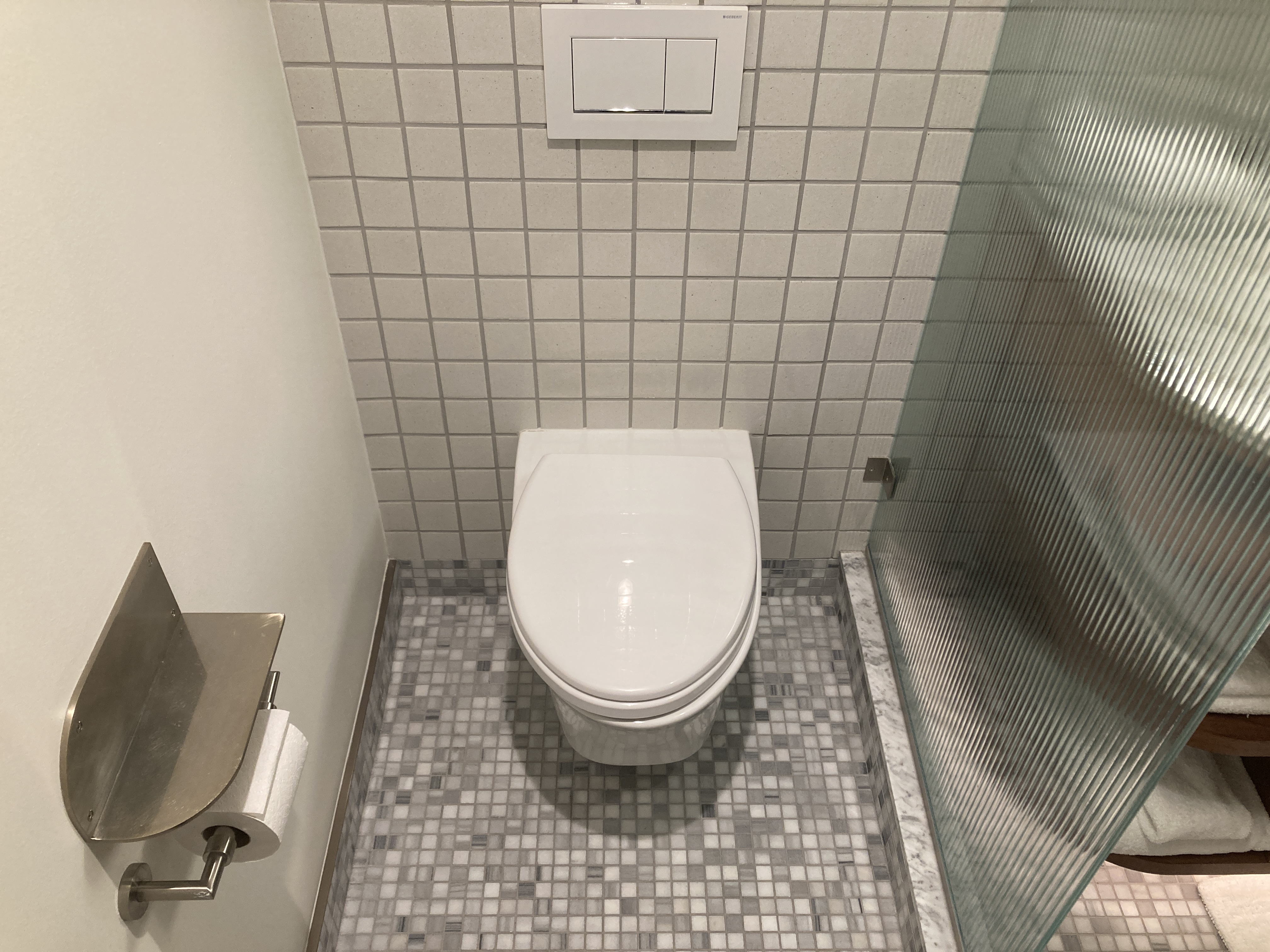 Thompson Washington DC junior suite bathroom toilet