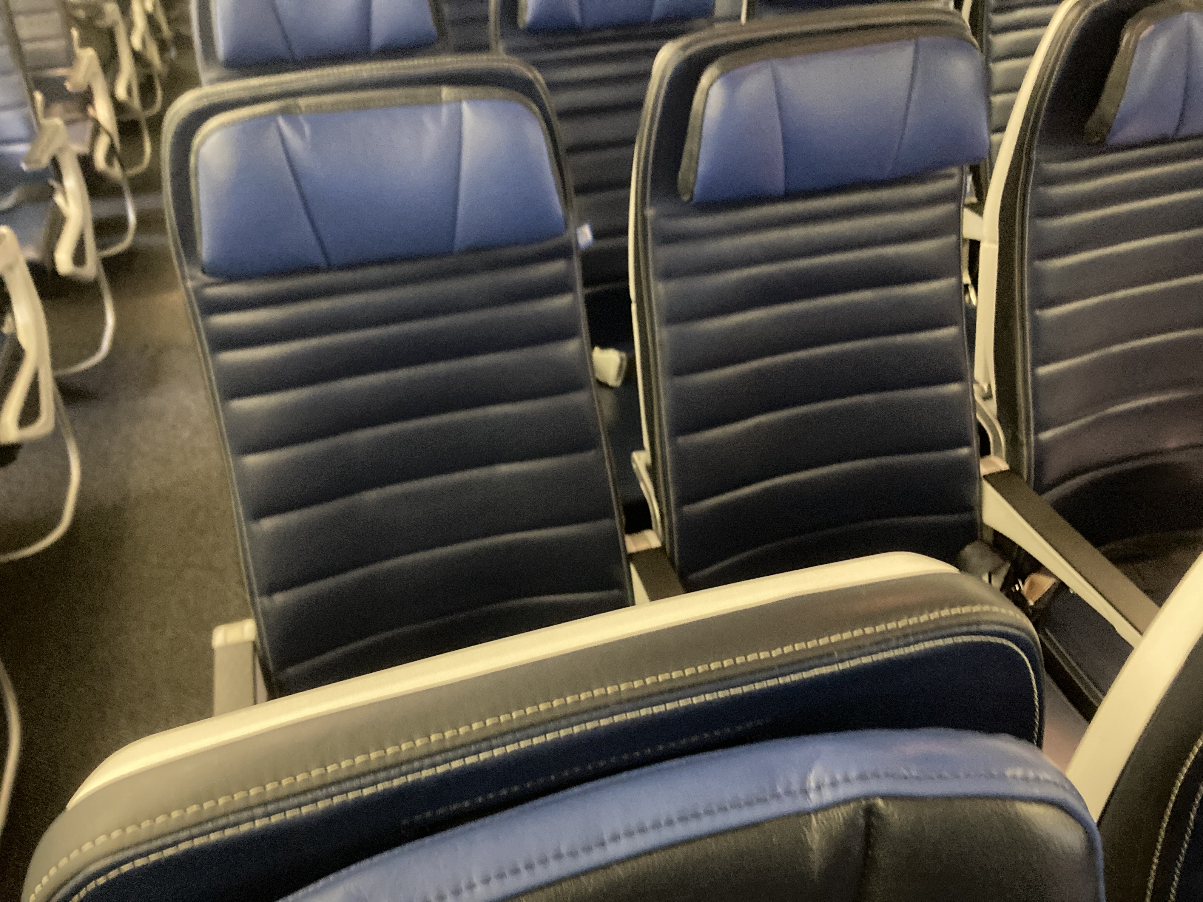 United Boeing 777 200 economy seats rear cabin United Boeing 777 200 economy seats rear cabin