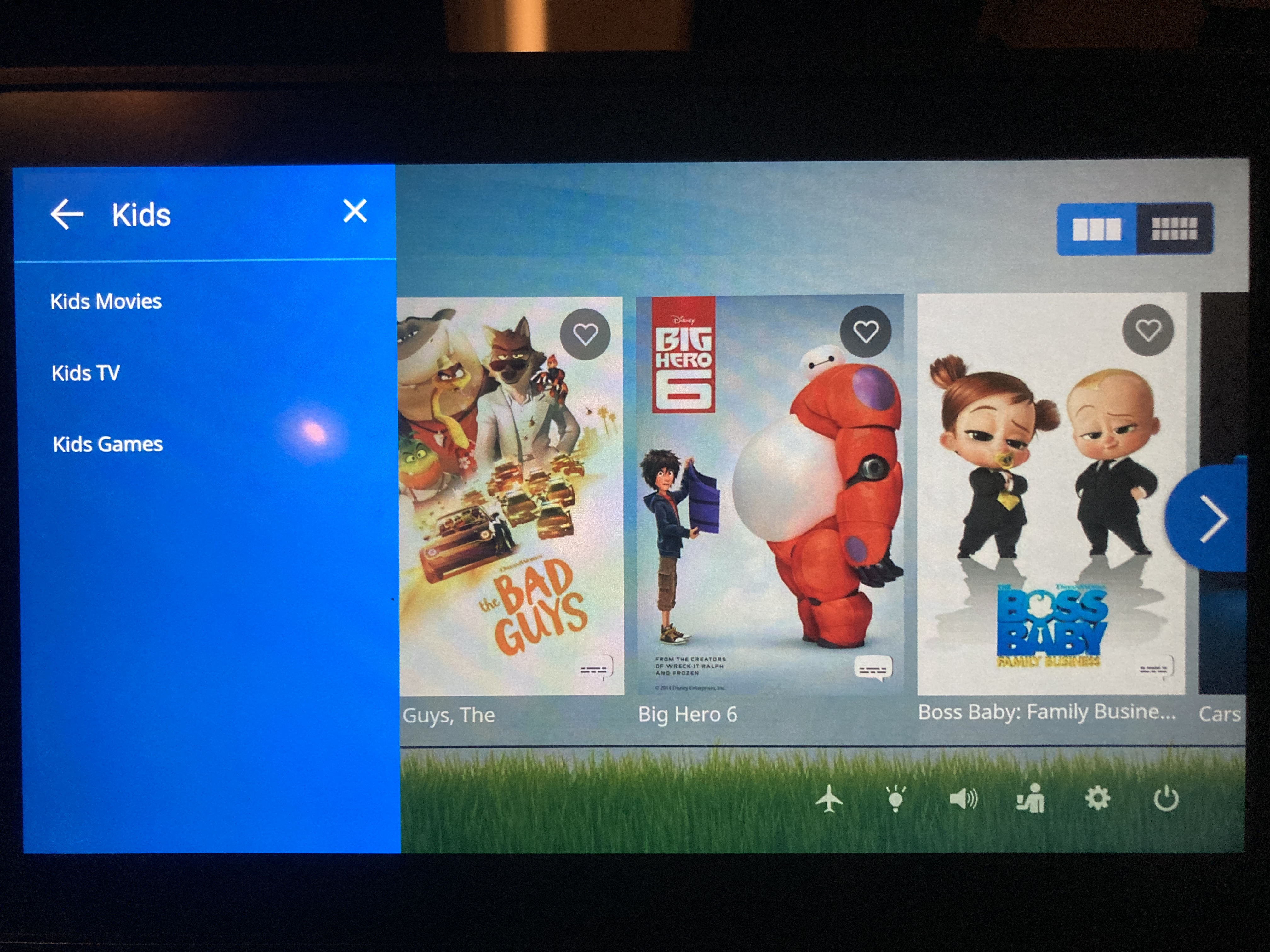 United Boeing 777 200 personal entertainment system kids materials United Boeing 777 200 personal entertainment system kids materials