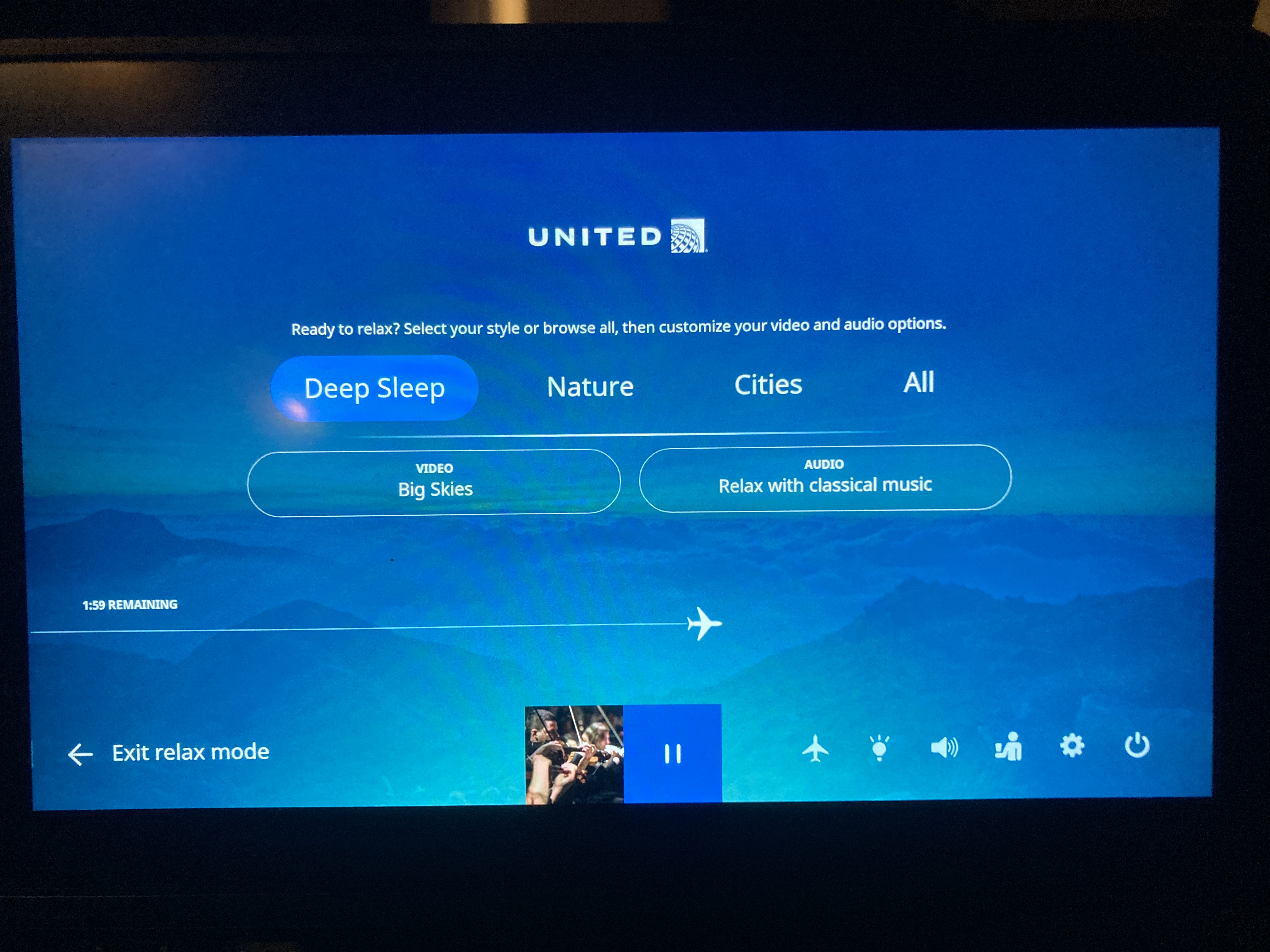 United Boeing 777 200 personal entertainment system relax mode United Boeing 777 200 personal entertainment system relax mode