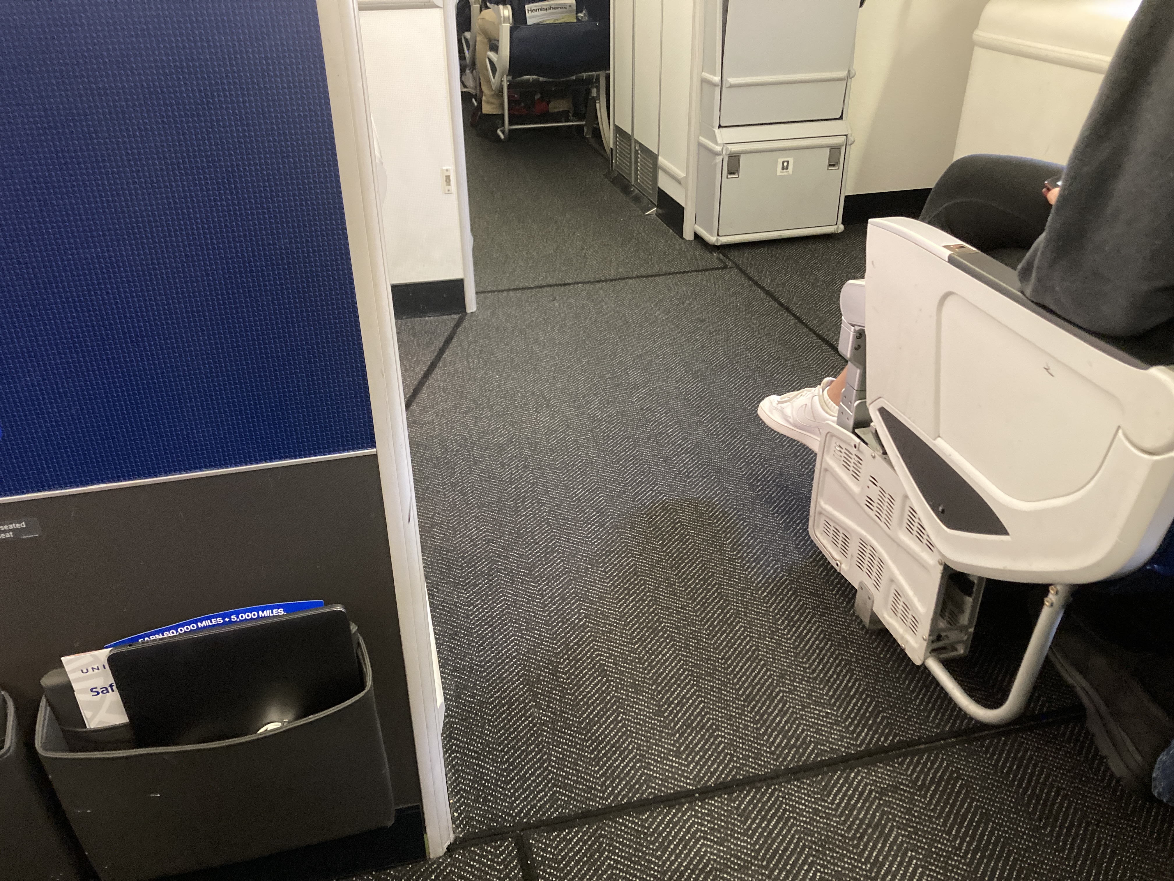 United Boeing 777 200 view from seat 41G premium economy