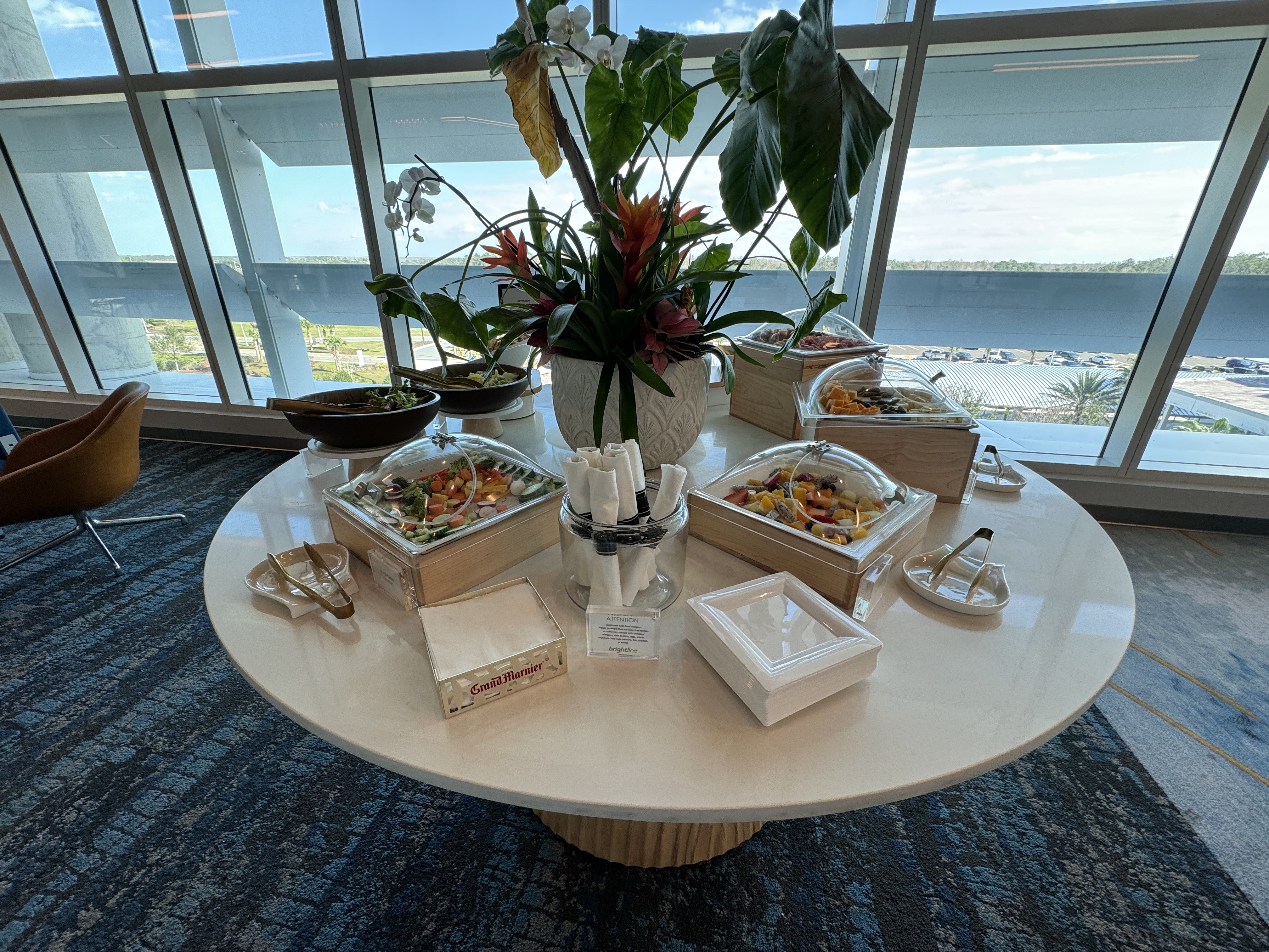 Brightline Buffet Premium Lounge MCO Lunch Brightline Buffet Premium Lounge MCO Lunch