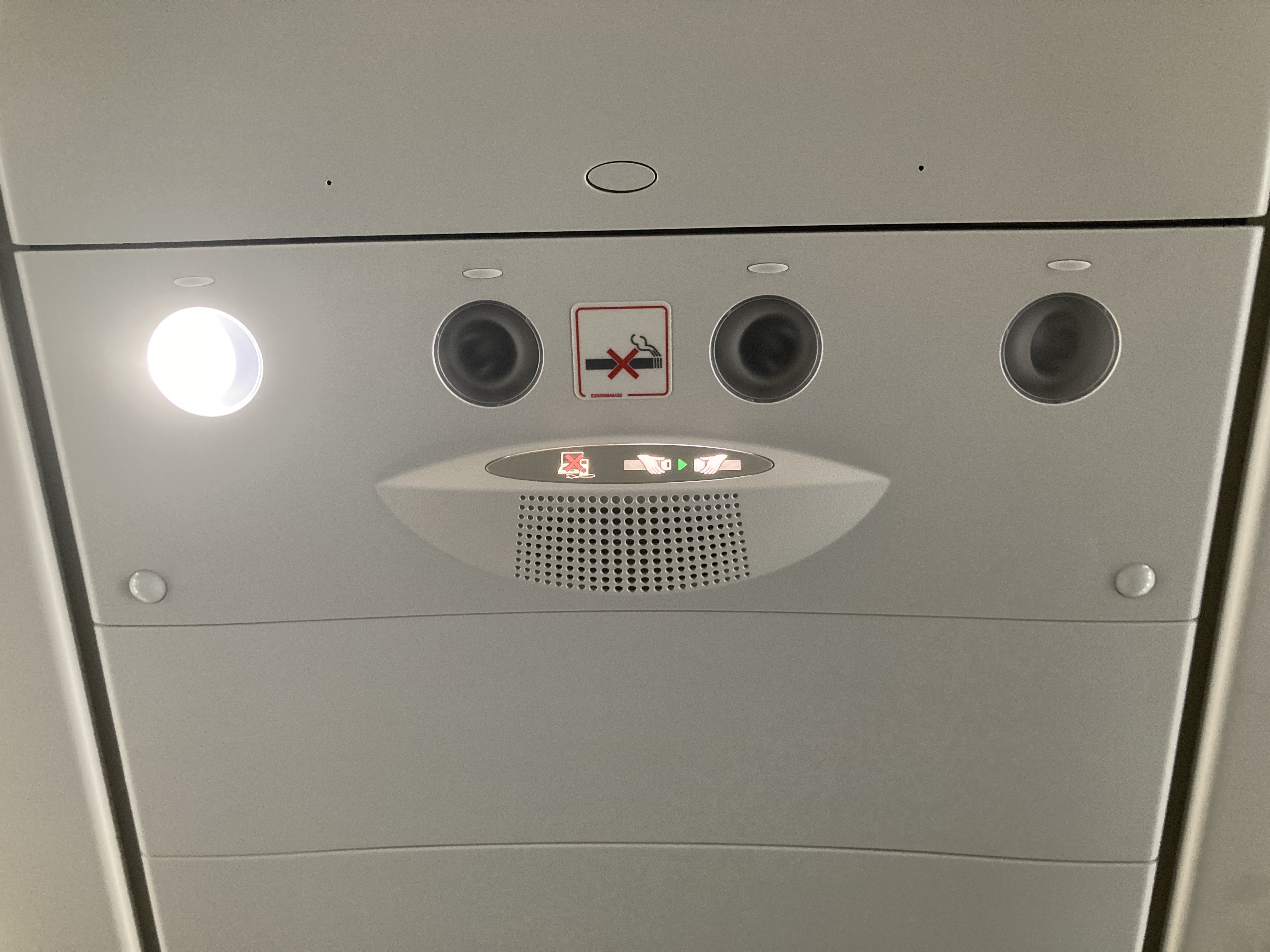 Condor A330 900neo business class overhead lights Condor A330 900neo business class overhead lights