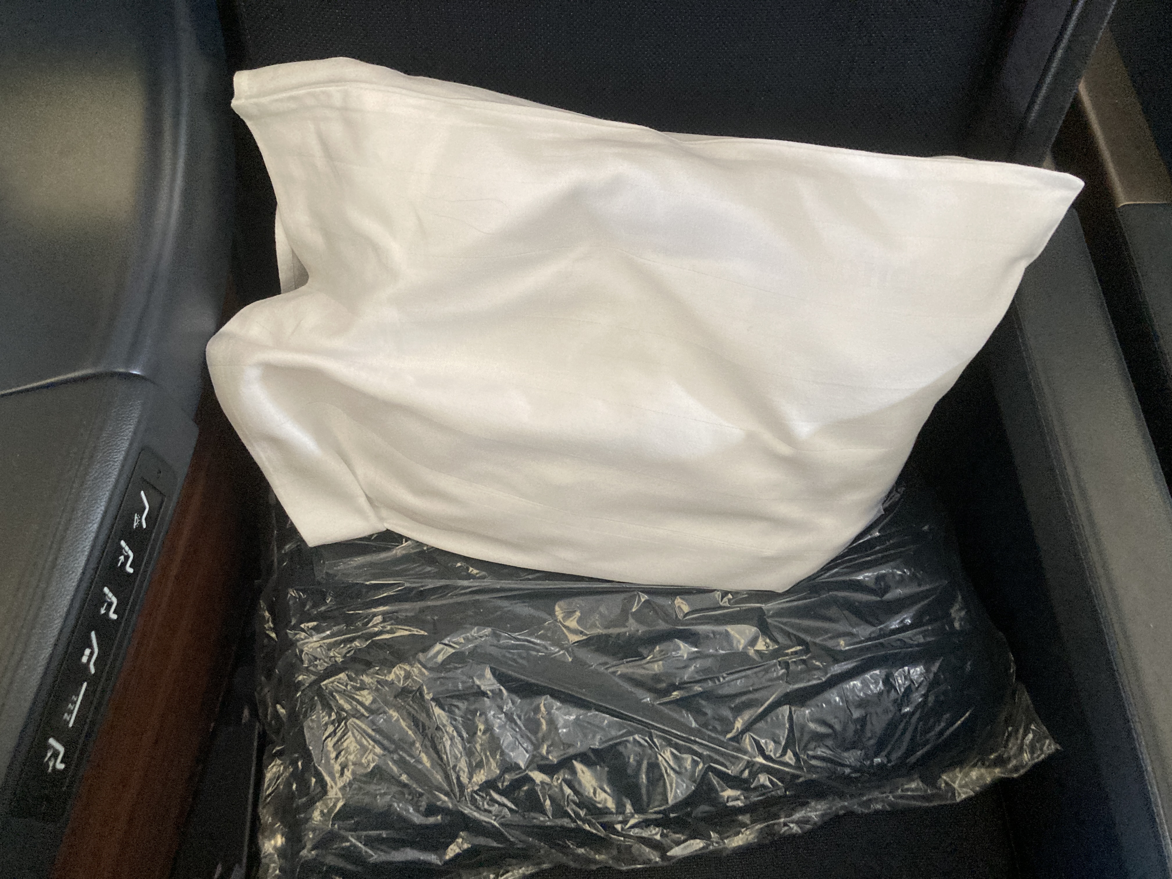 Condor A330 900neo business class pillow and bedding at boarding Condor A330 900neo business class pillow and bedding at boarding