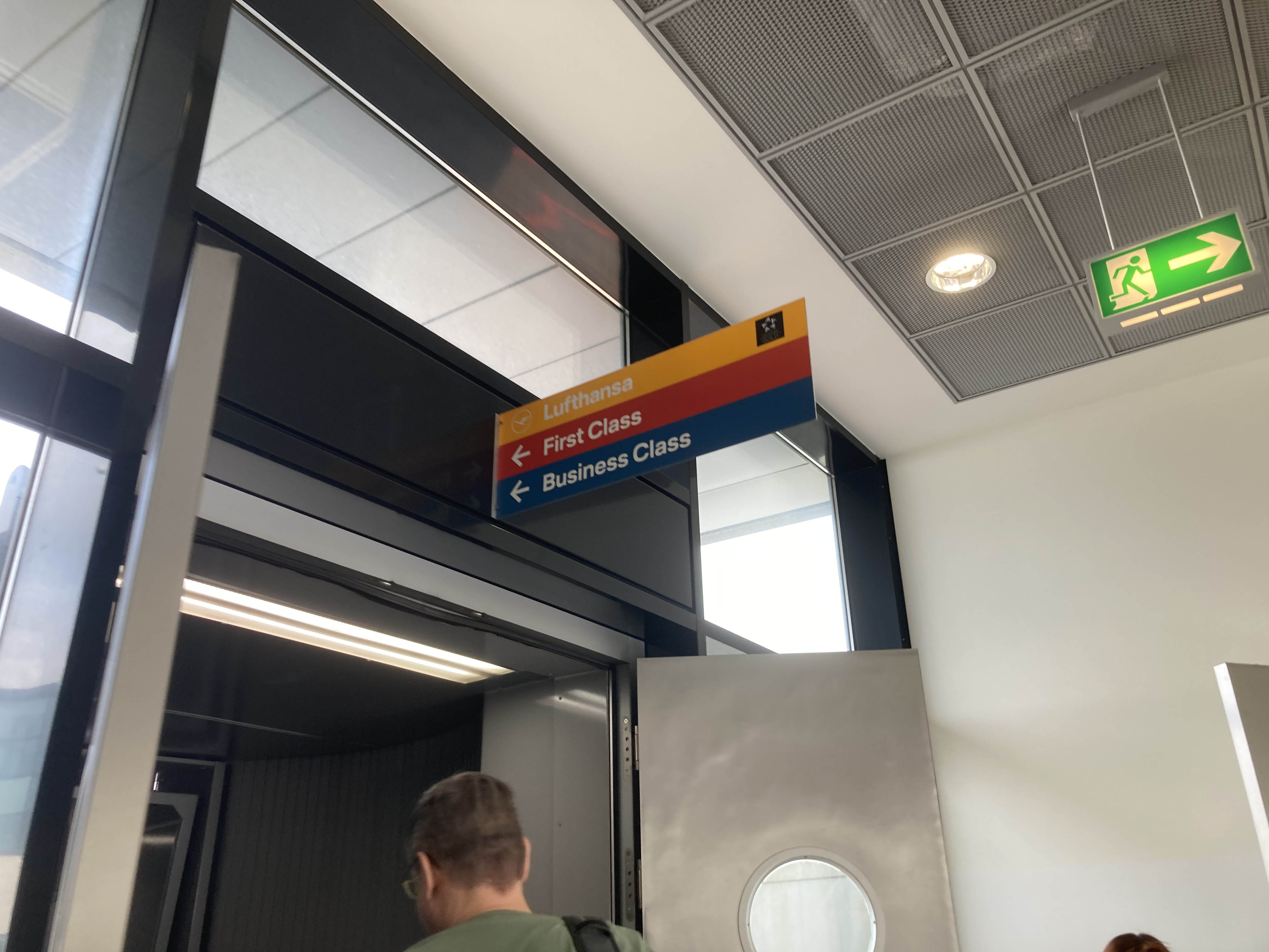 Condor A330 900neo business class separate jet bridge Condor A330 900neo business class separate jet bridge