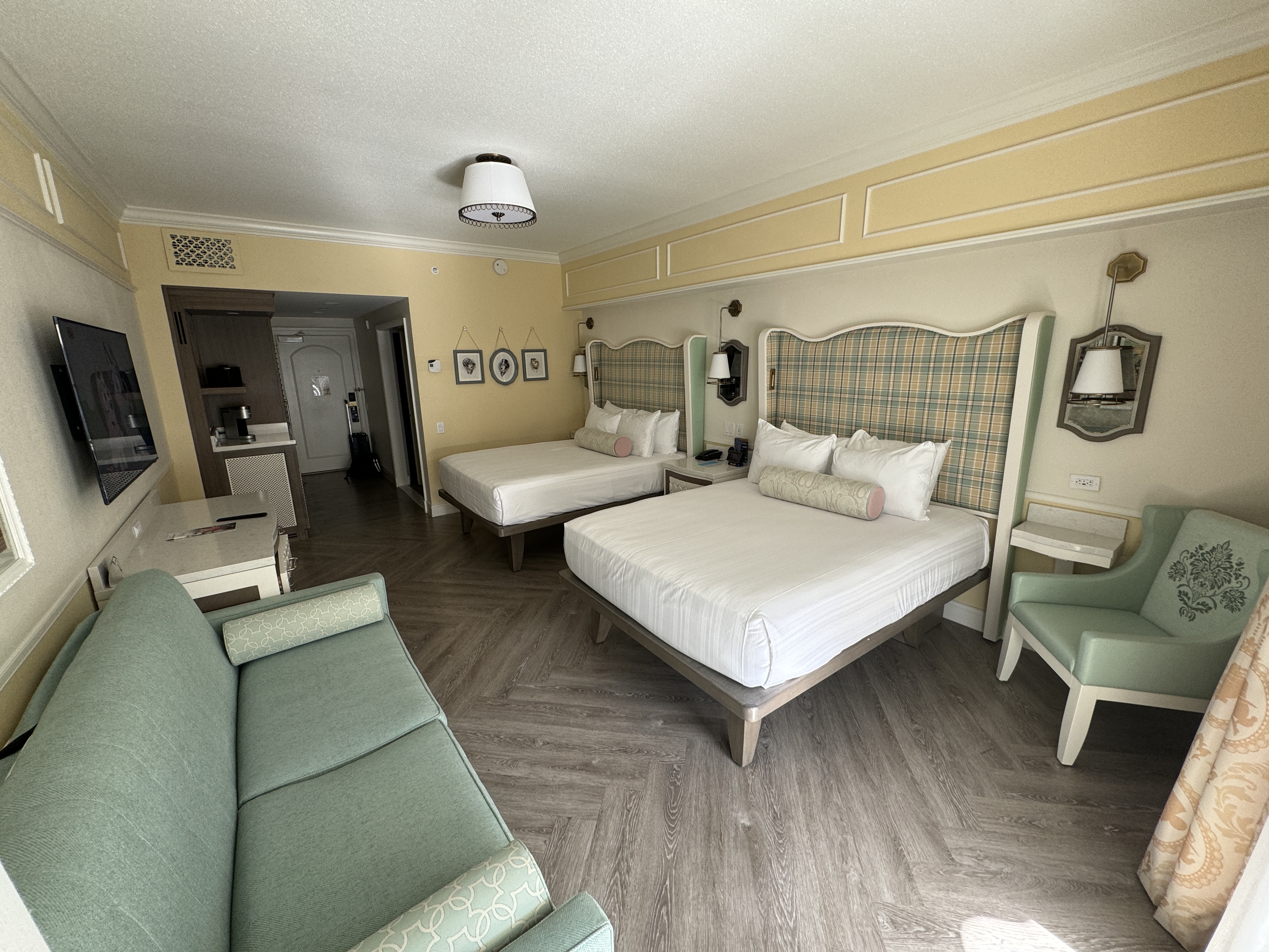 Disneys BoardWalk Inn 2 Queen Beds Disneys BoardWalk Inn 2 Queen Beds