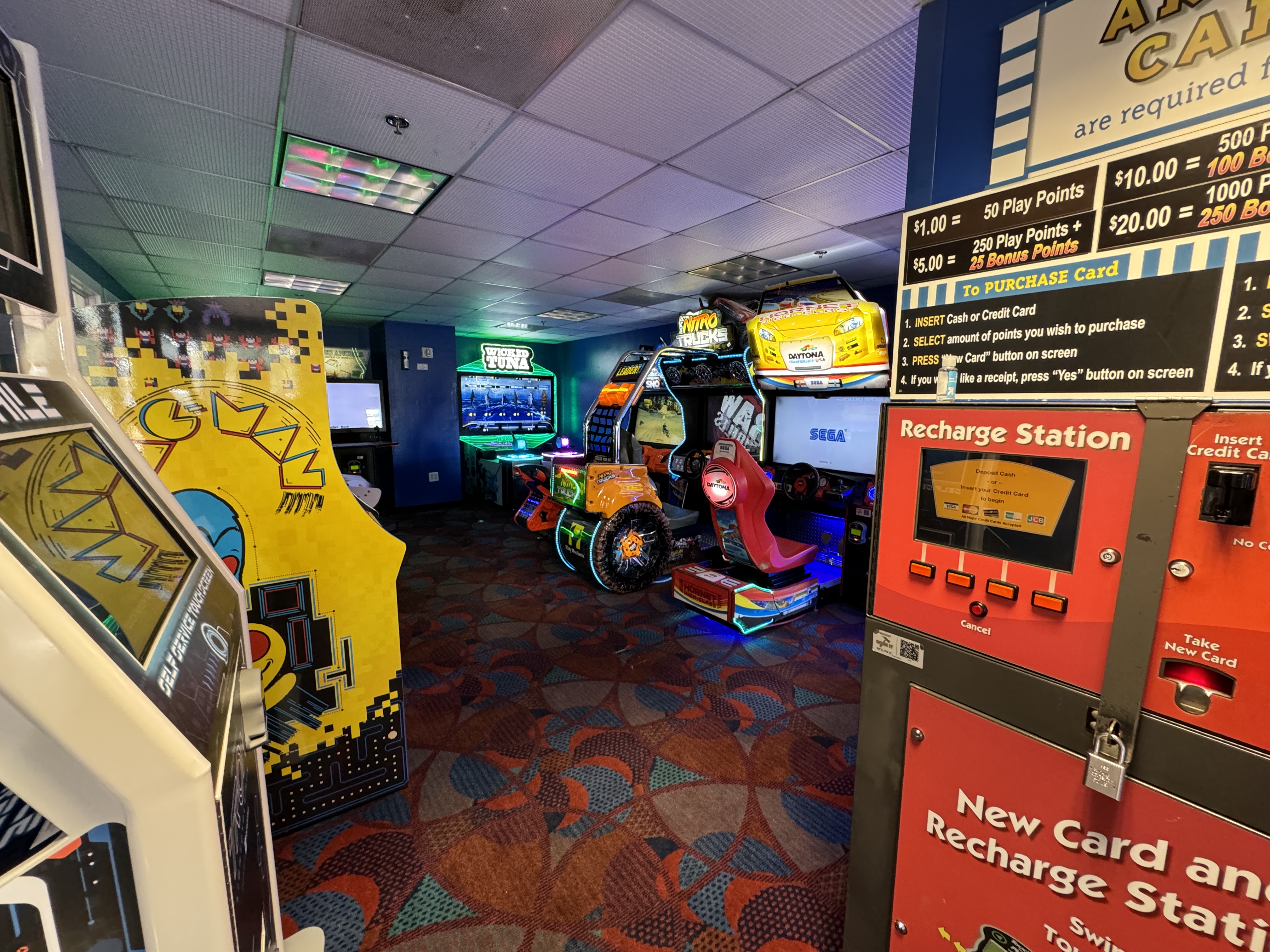 Disneys BoardWalk Inn Arcade Disneys BoardWalk Inn Arcade